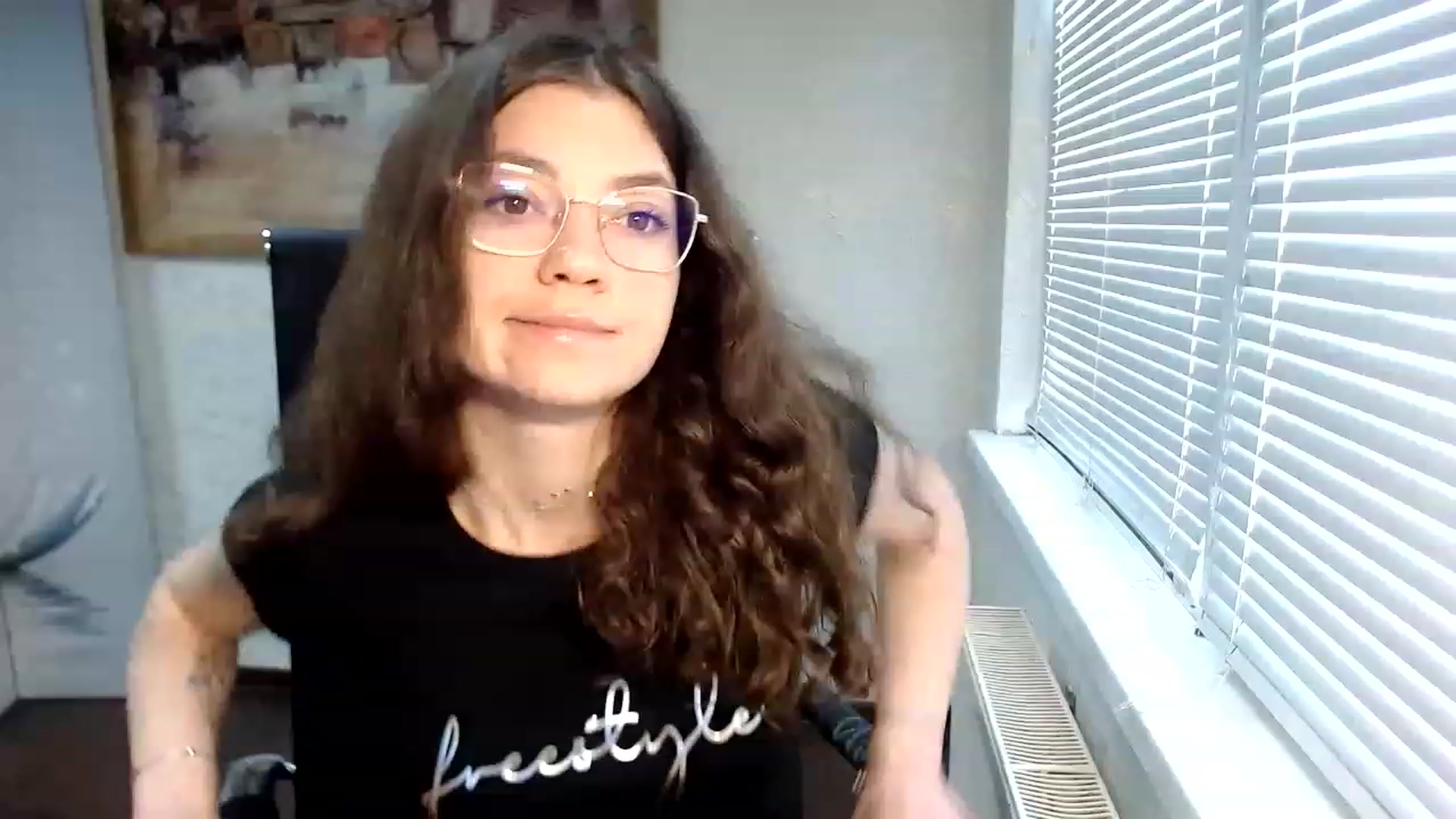 Gallery image thumbnail from SweetArinaA's myfreecams stream on, 05/28/2023, 12:30 image 13 of 20