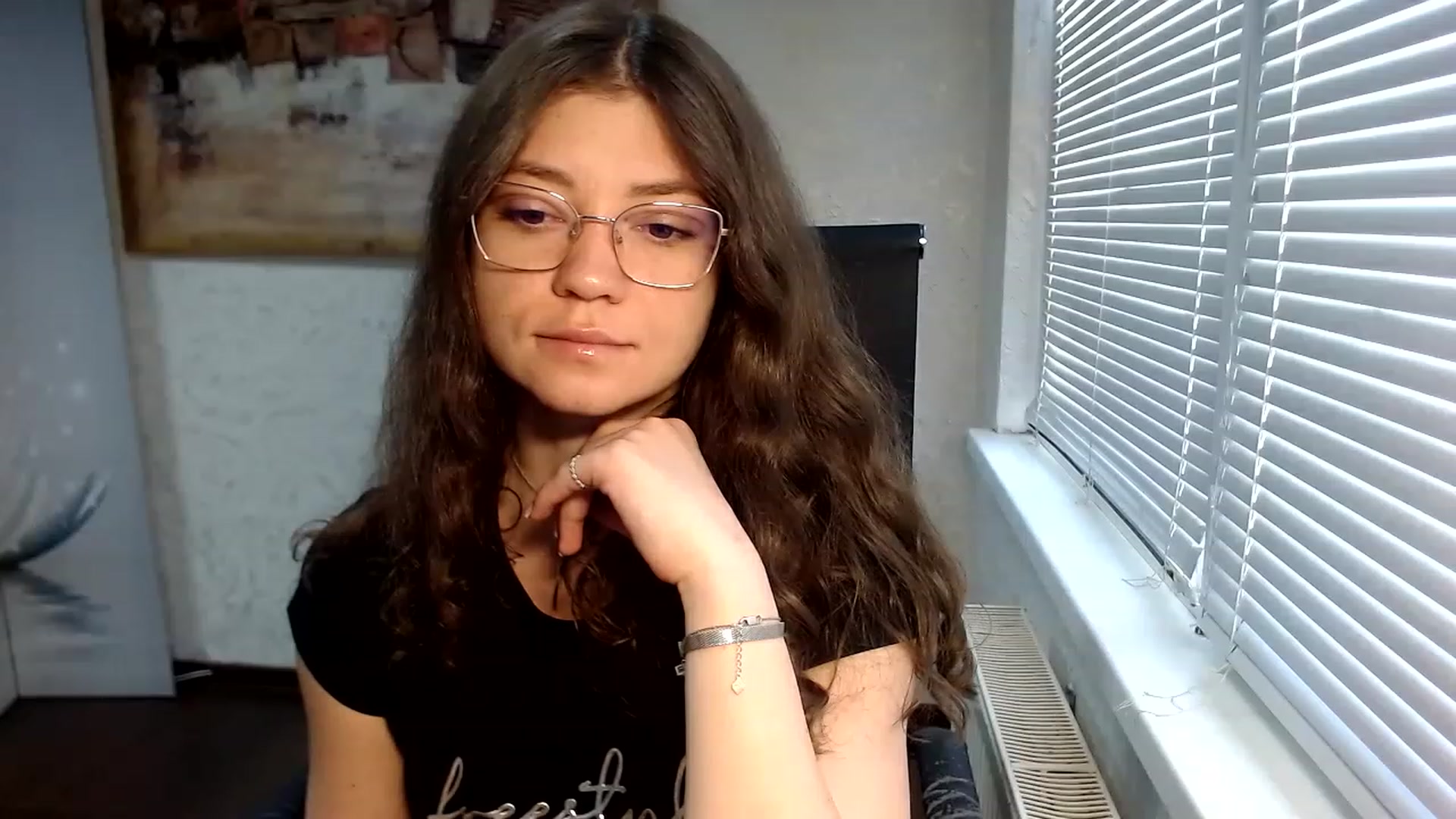 Gallery image thumbnail from SweetArinaA's myfreecams stream on, 05/28/2023, 12:30 image 6 of 20