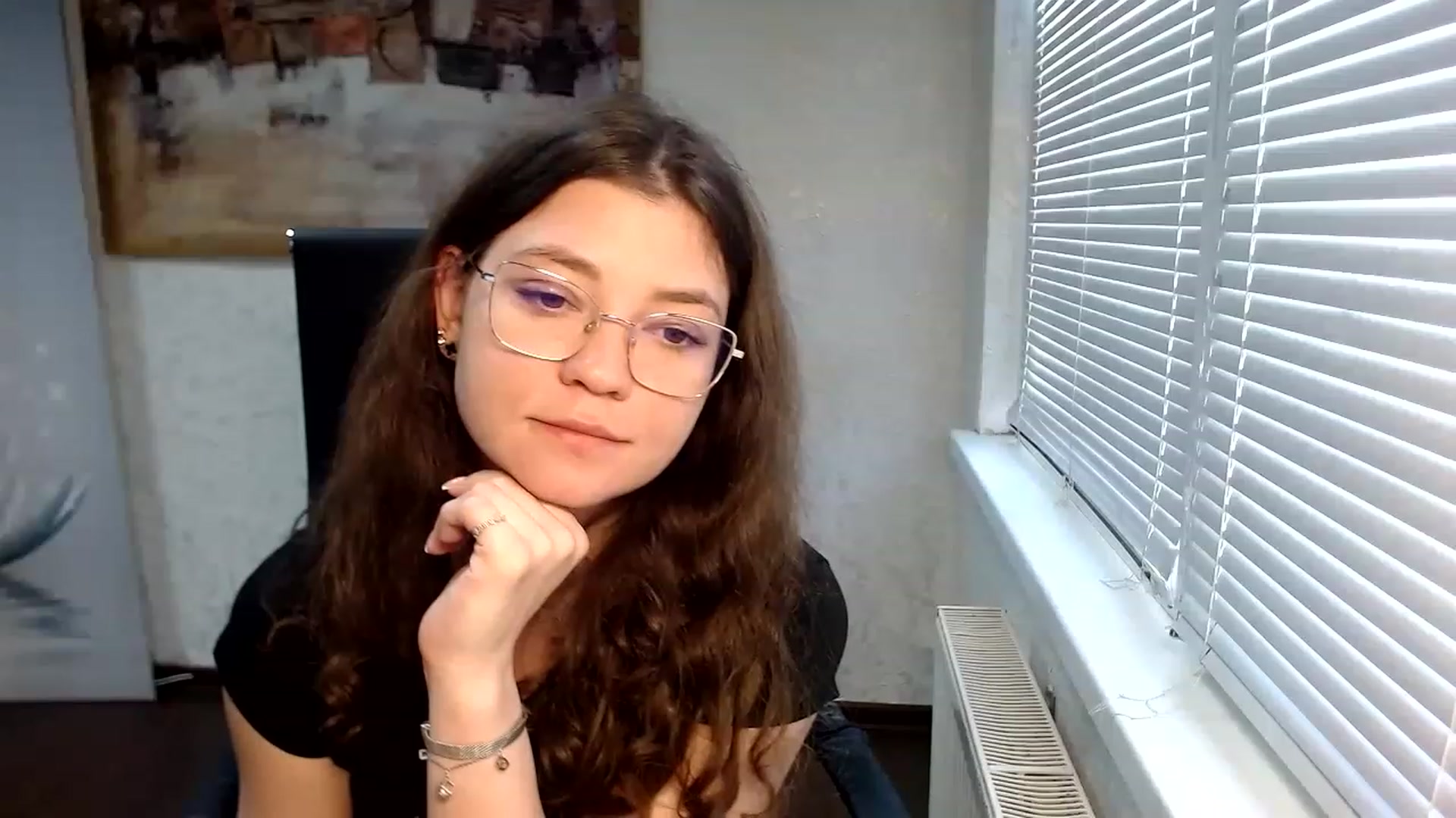 Gallery image thumbnail from SweetArinaA's myfreecams stream on, 05/28/2023, 14:37 image 12 of 20