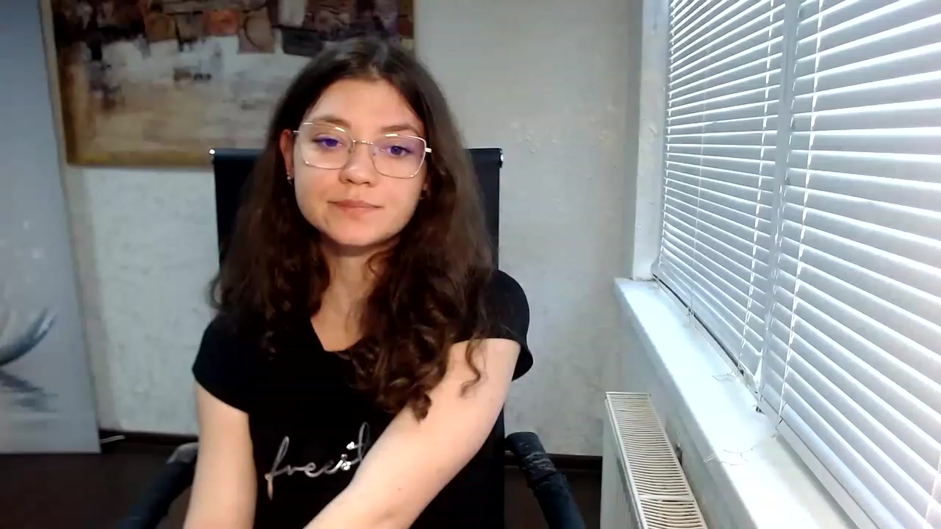 Gallery image thumbnail from SweetArinaA's myfreecams stream on, 05/28/2023, 14:37 image 5 of 20