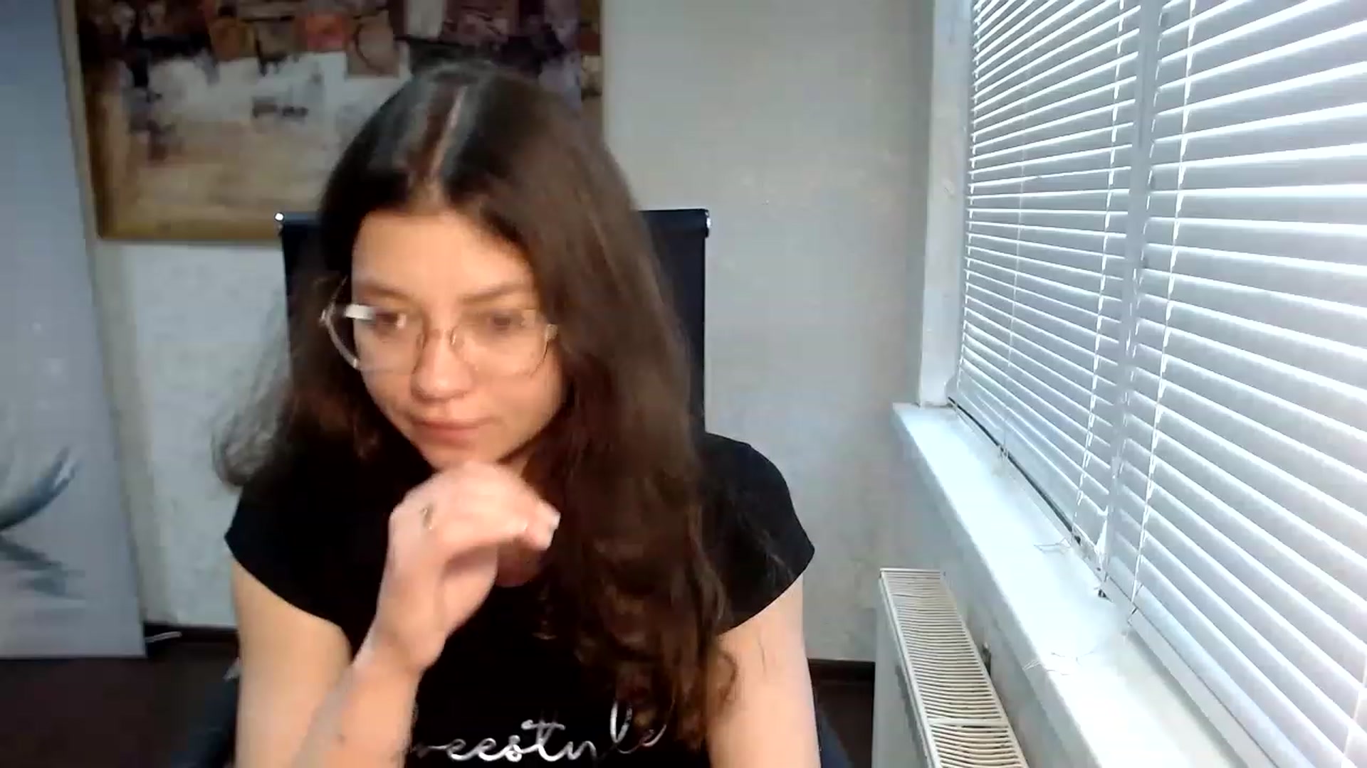 Gallery image thumbnail from SweetArinaA's myfreecams stream on, 05/28/2023, 14:37 image 7 of 20