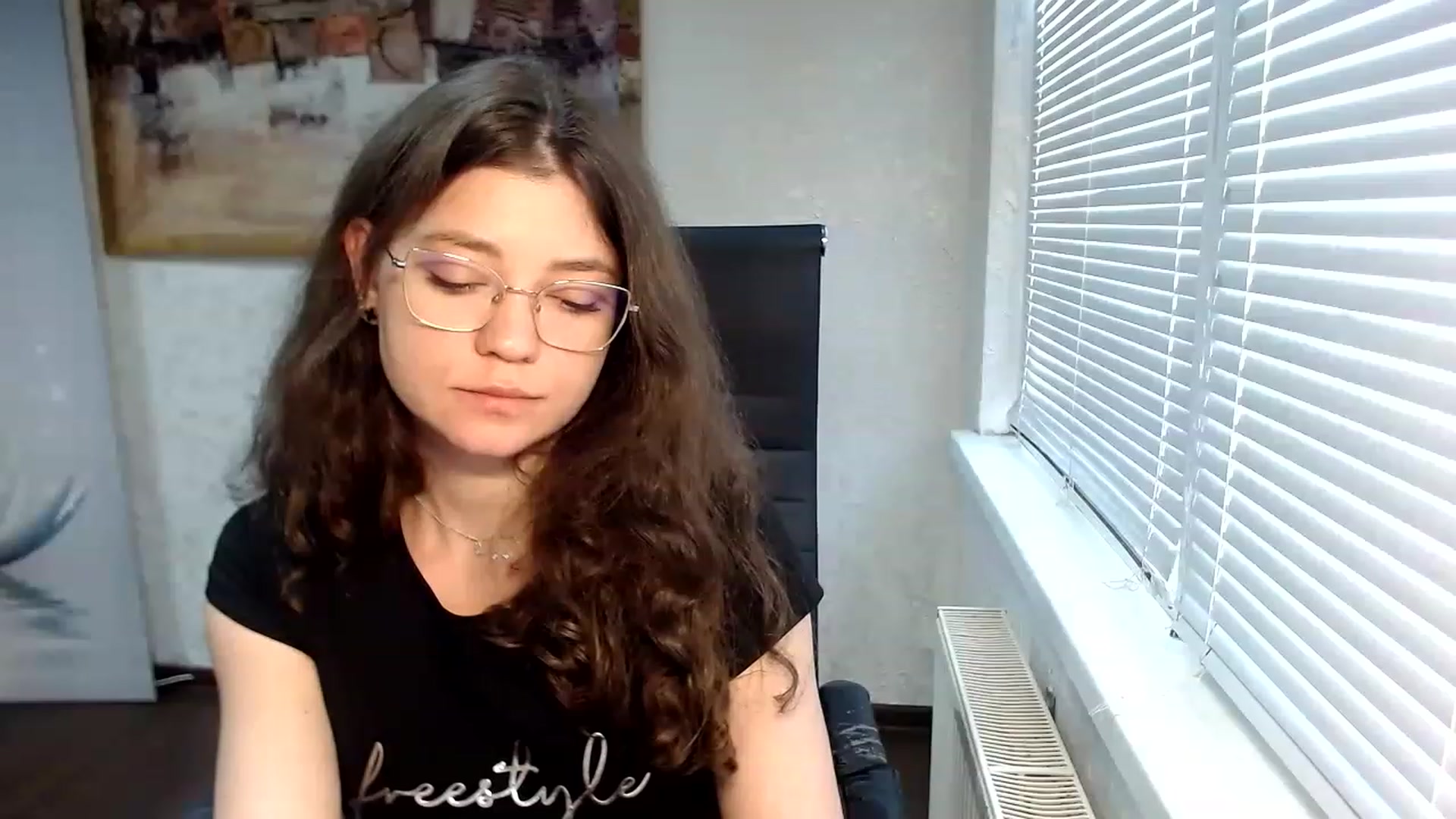 Gallery image thumbnail from SweetArinaA's myfreecams stream on, 05/28/2023, 14:37 image 2 of 20