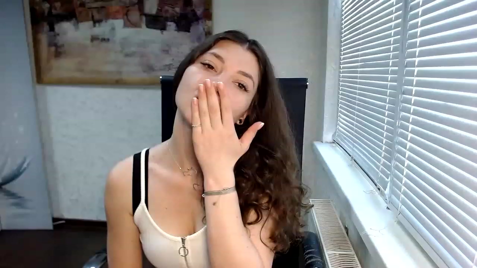 Gallery image thumbnail from SweetArinaA's myfreecams stream on, 05/30/2023, 12:14 image 12 of 20