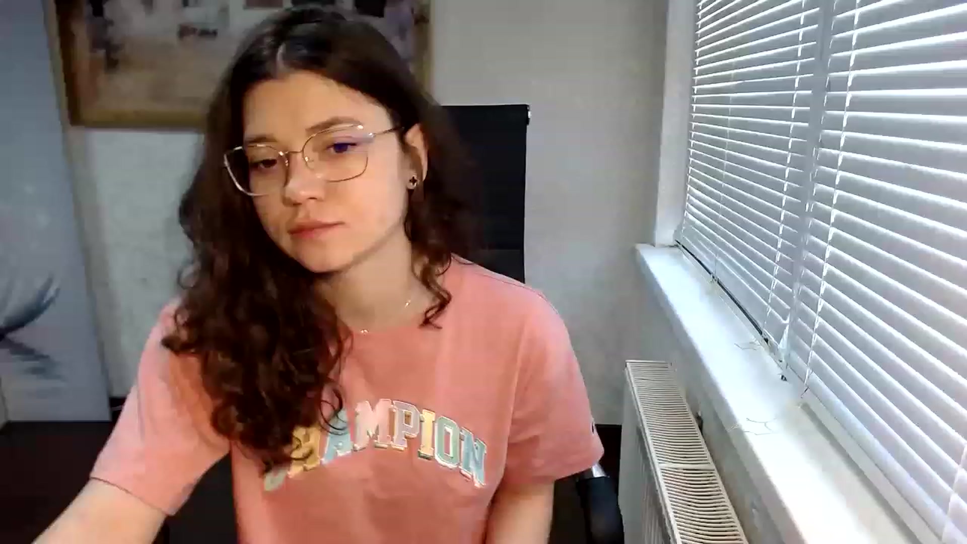 Gallery image thumbnail from SweetArinaA's myfreecams stream on, 05/30/2023, 12:14 image 1 of 20