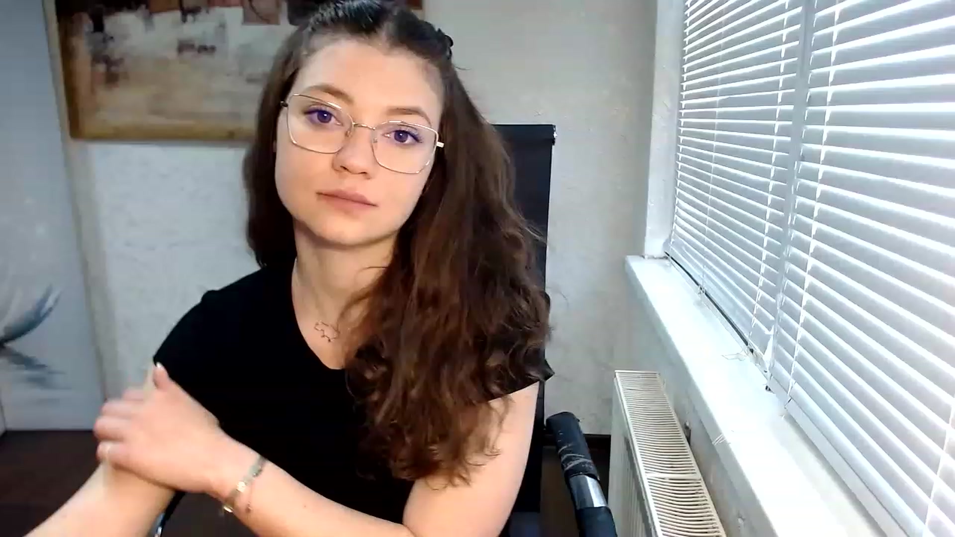 Gallery image thumbnail from SweetArinaA's myfreecams stream on, 05/31/2023, 11:24 image 1 of 20