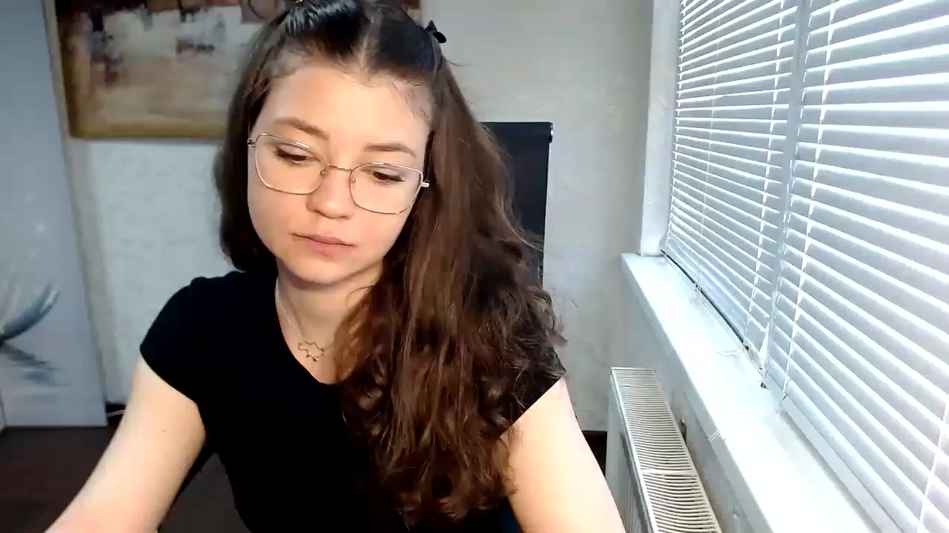 Gallery image thumbnail from SweetArinaA's myfreecams stream on, 05/31/2023, 11:24 image 2 of 20