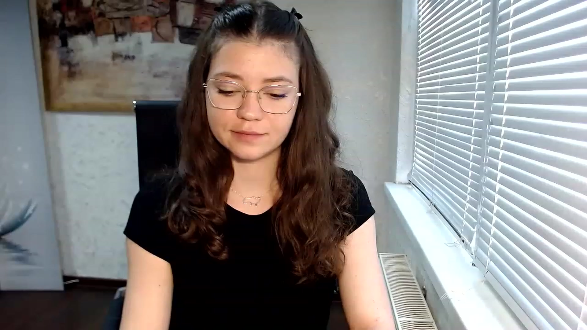 Gallery image thumbnail from SweetArinaA's myfreecams stream on, 05/31/2023, 12:30 image 12 of 20