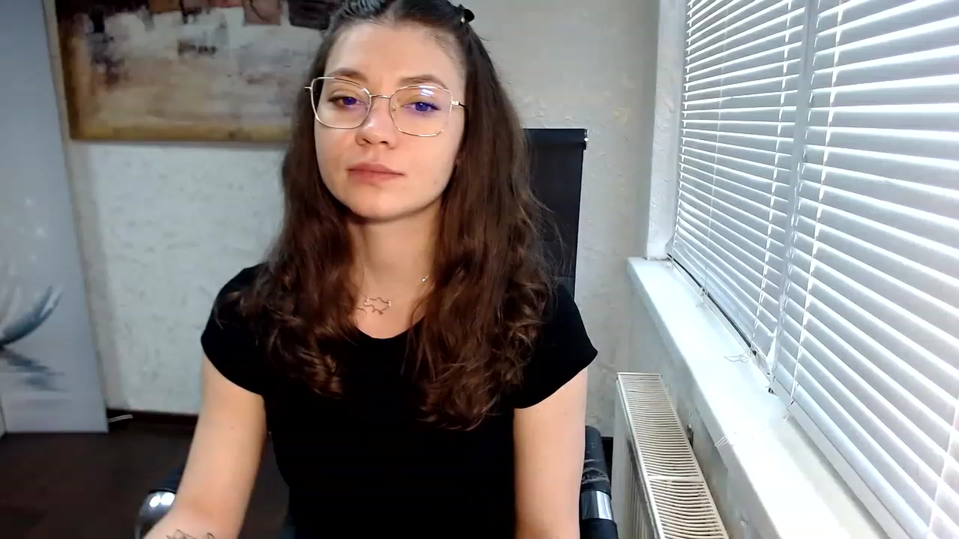 Gallery image thumbnail from SweetArinaA's myfreecams stream on, 05/31/2023, 12:30 image 3 of 20