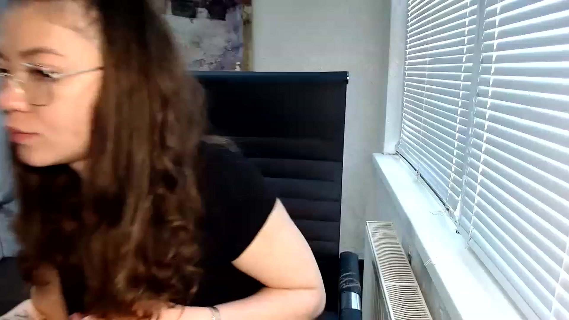 Gallery image thumbnail from SweetArinaA's myfreecams stream on, 05/31/2023, 12:30 image 2 of 20