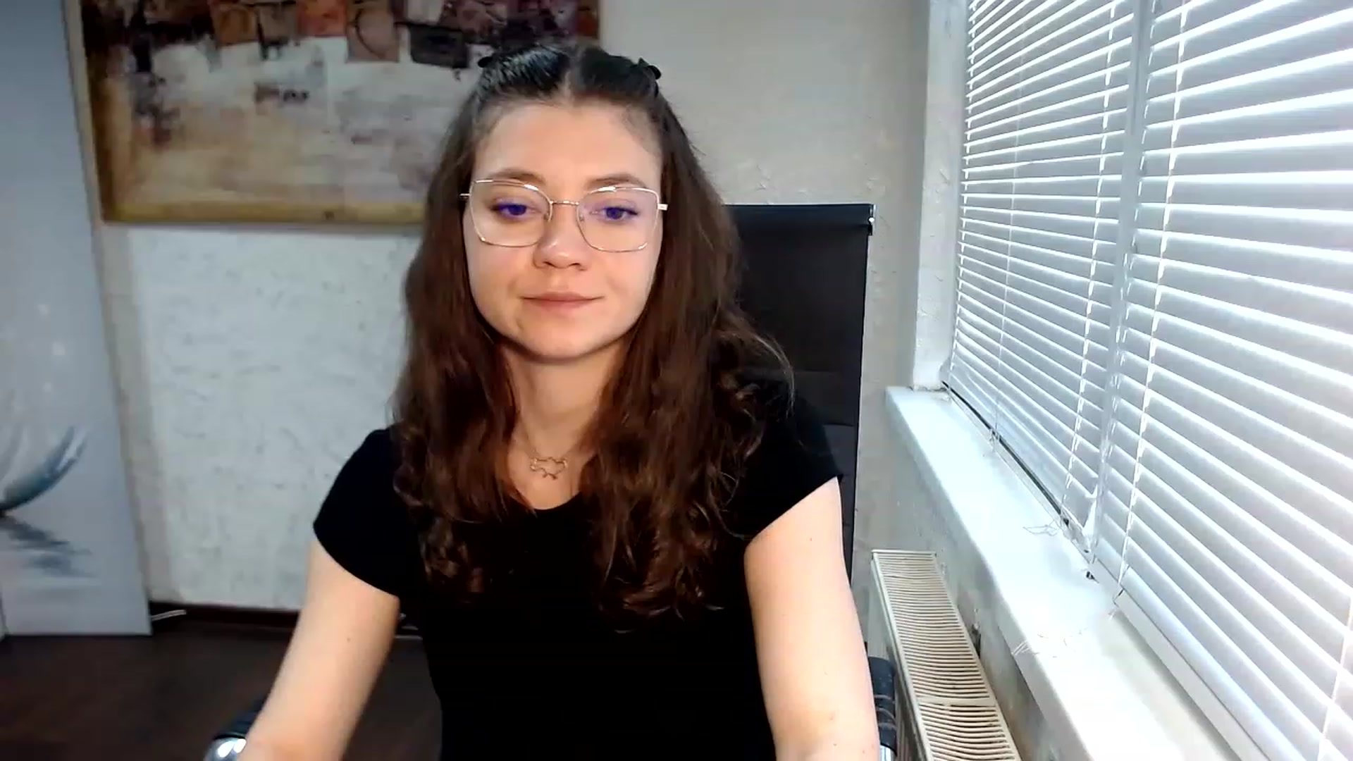 Gallery image thumbnail from SweetArinaA's myfreecams stream on, 05/31/2023, 13:37 image 16 of 20