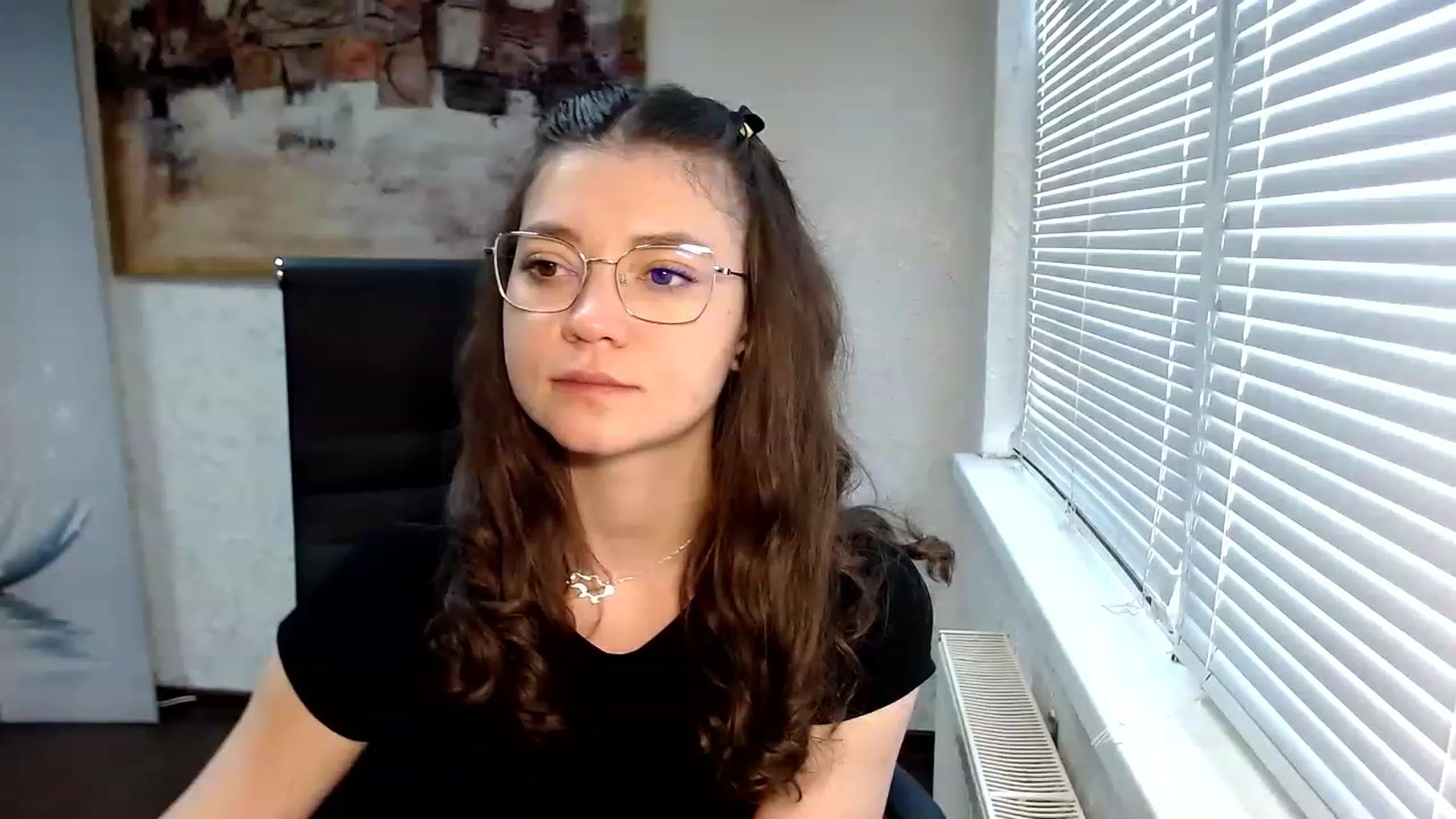 Gallery image thumbnail from SweetArinaA's myfreecams stream on, 05/31/2023, 13:37 image 2 of 20