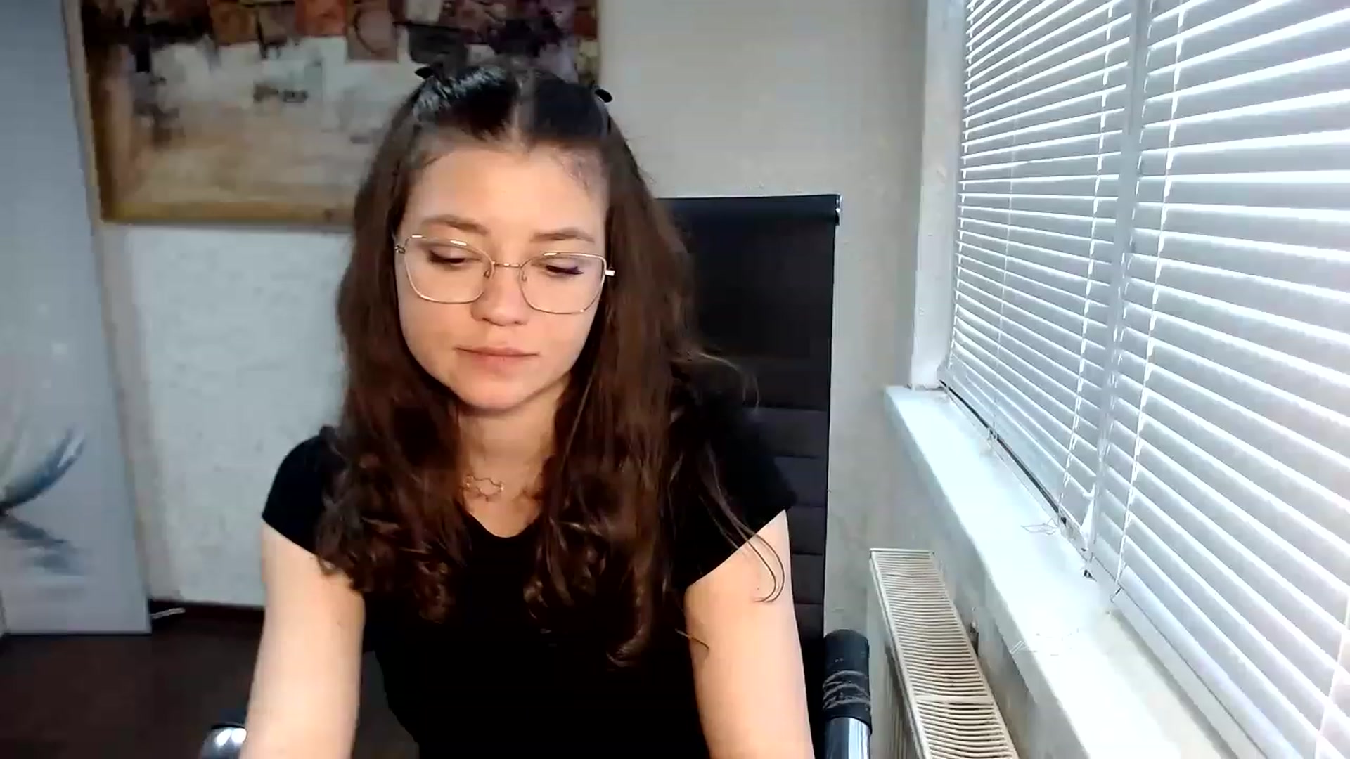 Gallery image thumbnail from SweetArinaA's myfreecams stream on, 05/31/2023, 14:37 image 15 of 20