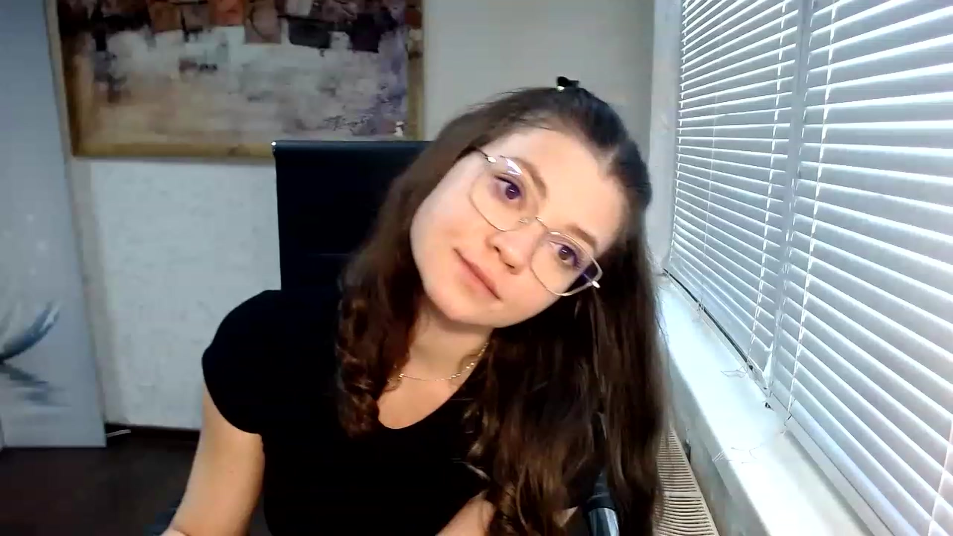 Gallery image thumbnail from SweetArinaA's myfreecams stream on, 05/31/2023, 14:37 image 10 of 20