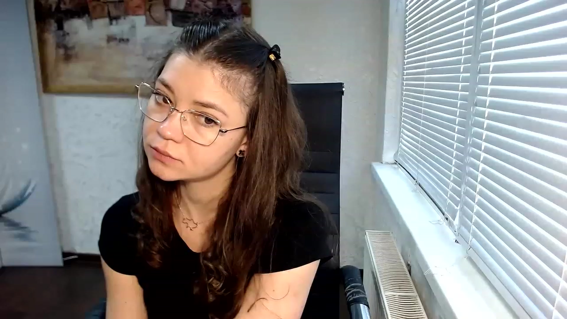 Gallery image thumbnail from SweetArinaA's myfreecams stream on, 05/31/2023, 14:37 image 12 of 20