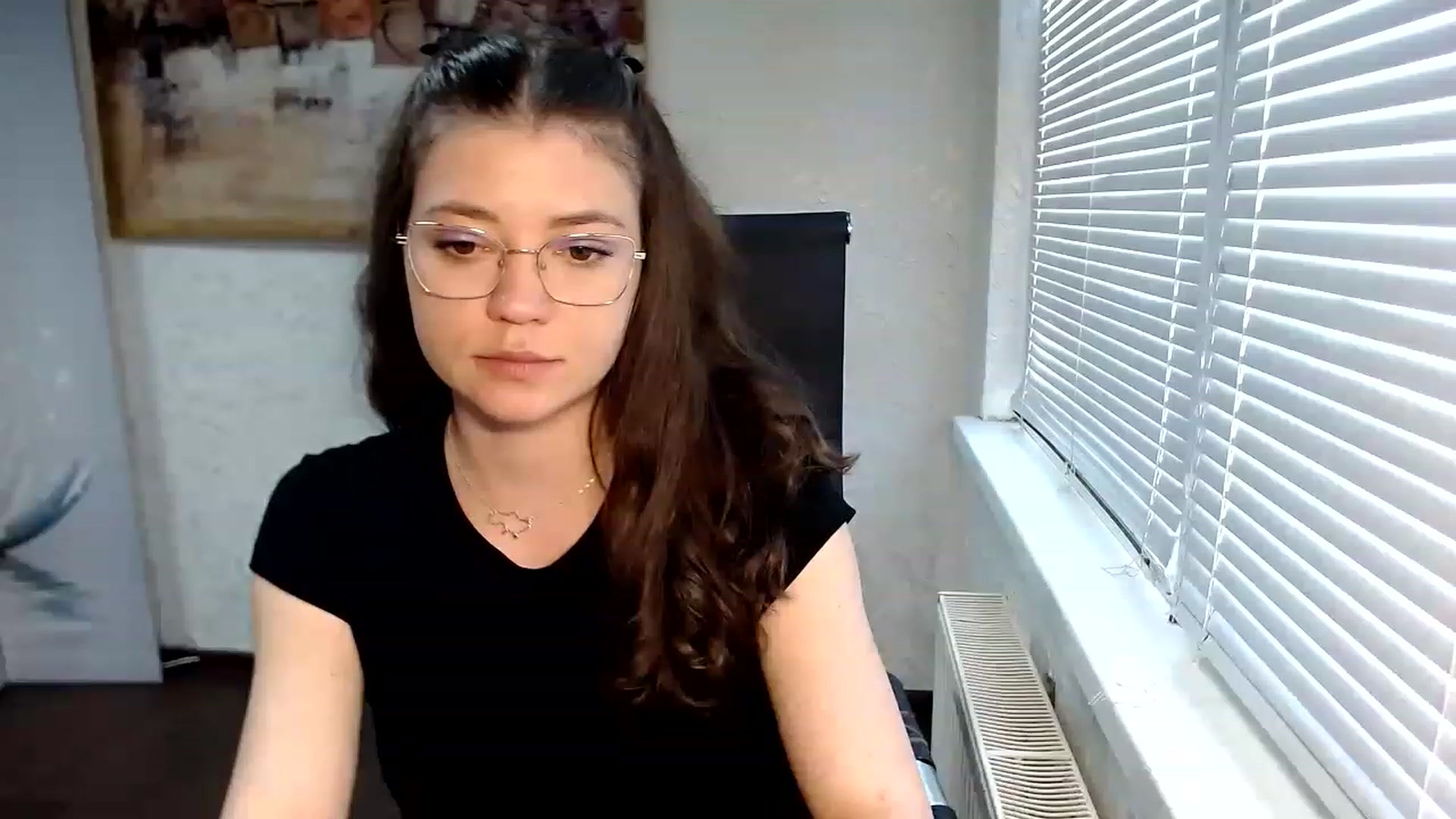 Gallery image thumbnail from SweetArinaA's myfreecams stream on, 05/31/2023, 14:37 image 4 of 20