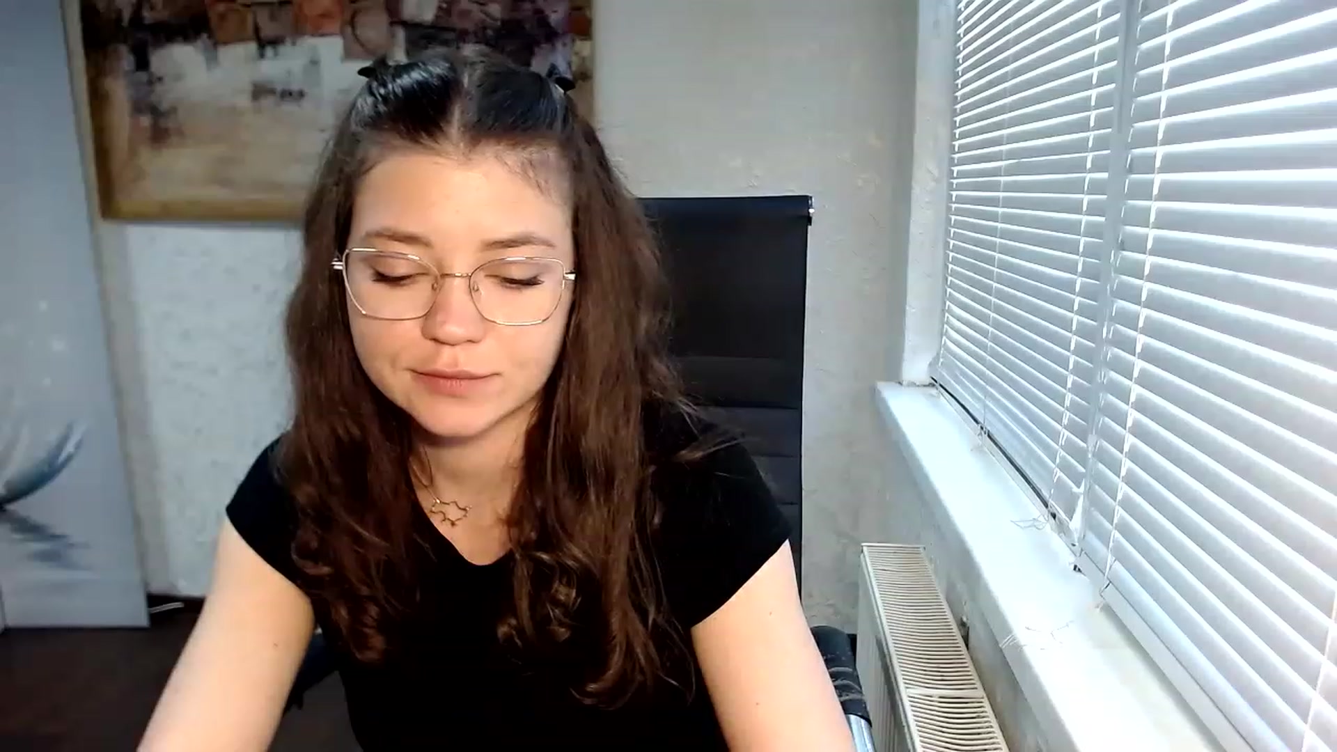 Gallery image thumbnail from SweetArinaA's myfreecams stream on, 05/31/2023, 14:37 image 13 of 20