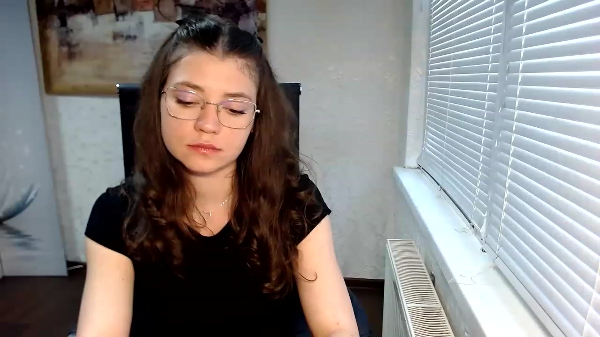 Gallery image thumbnail from SweetArinaA's myfreecams stream on, 05/31/2023, 16:48 image 3 of 20