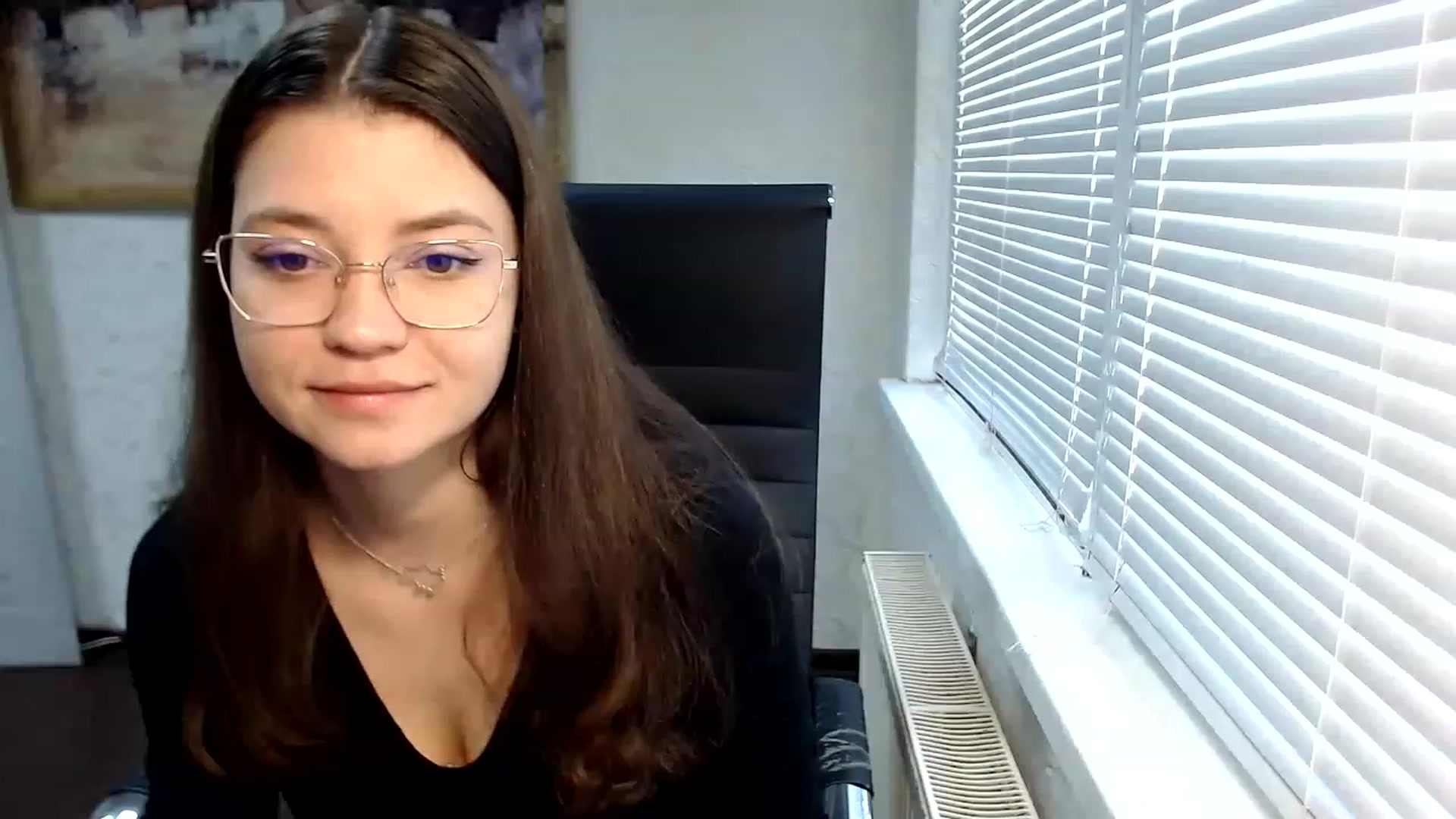 Gallery image thumbnail from SweetArinaA's myfreecams stream on, 06/03/2023, 11:48 image 18 of 20