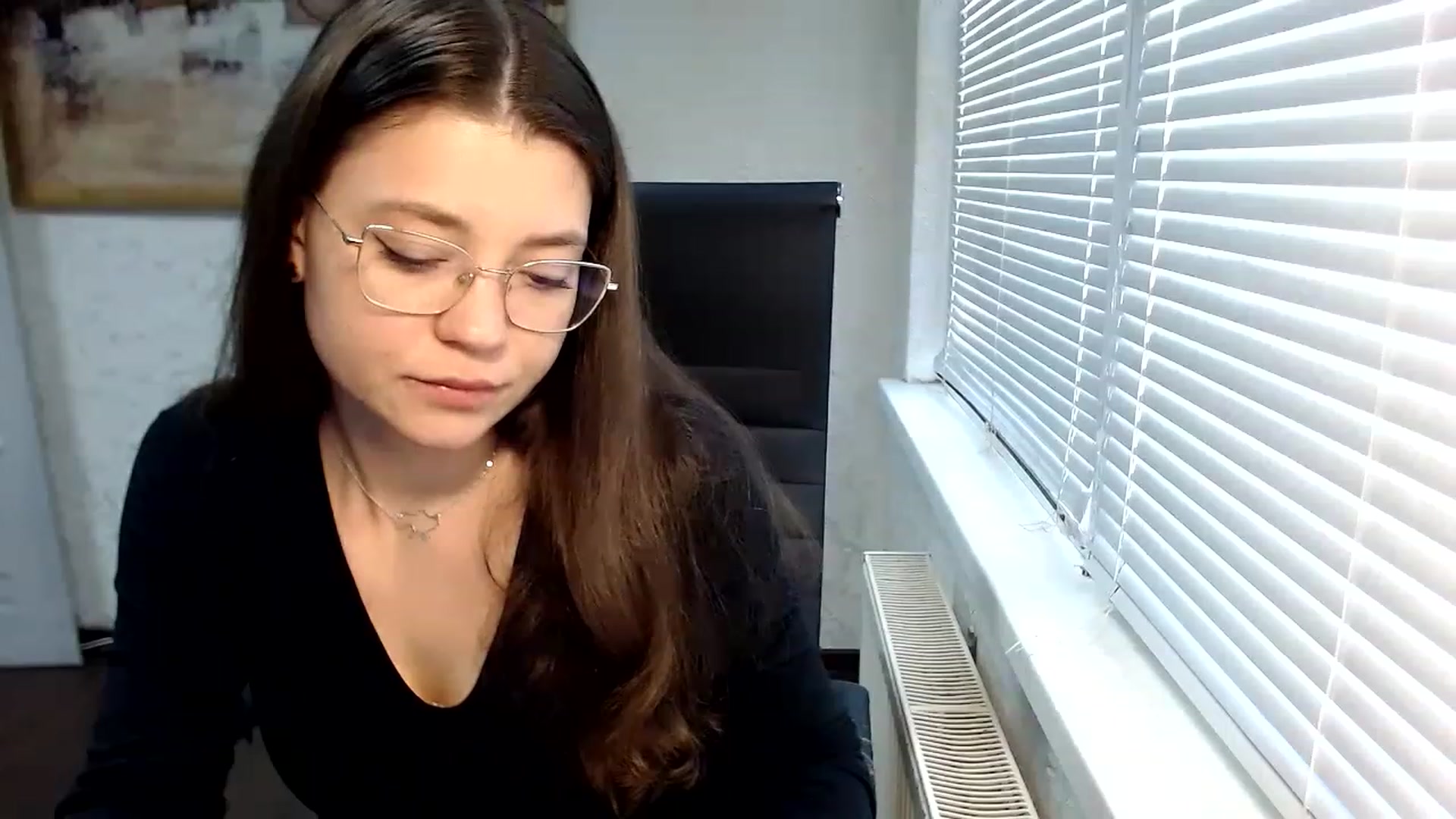 Gallery image thumbnail from SweetArinaA's myfreecams stream on, 06/03/2023, 11:48 image 16 of 20