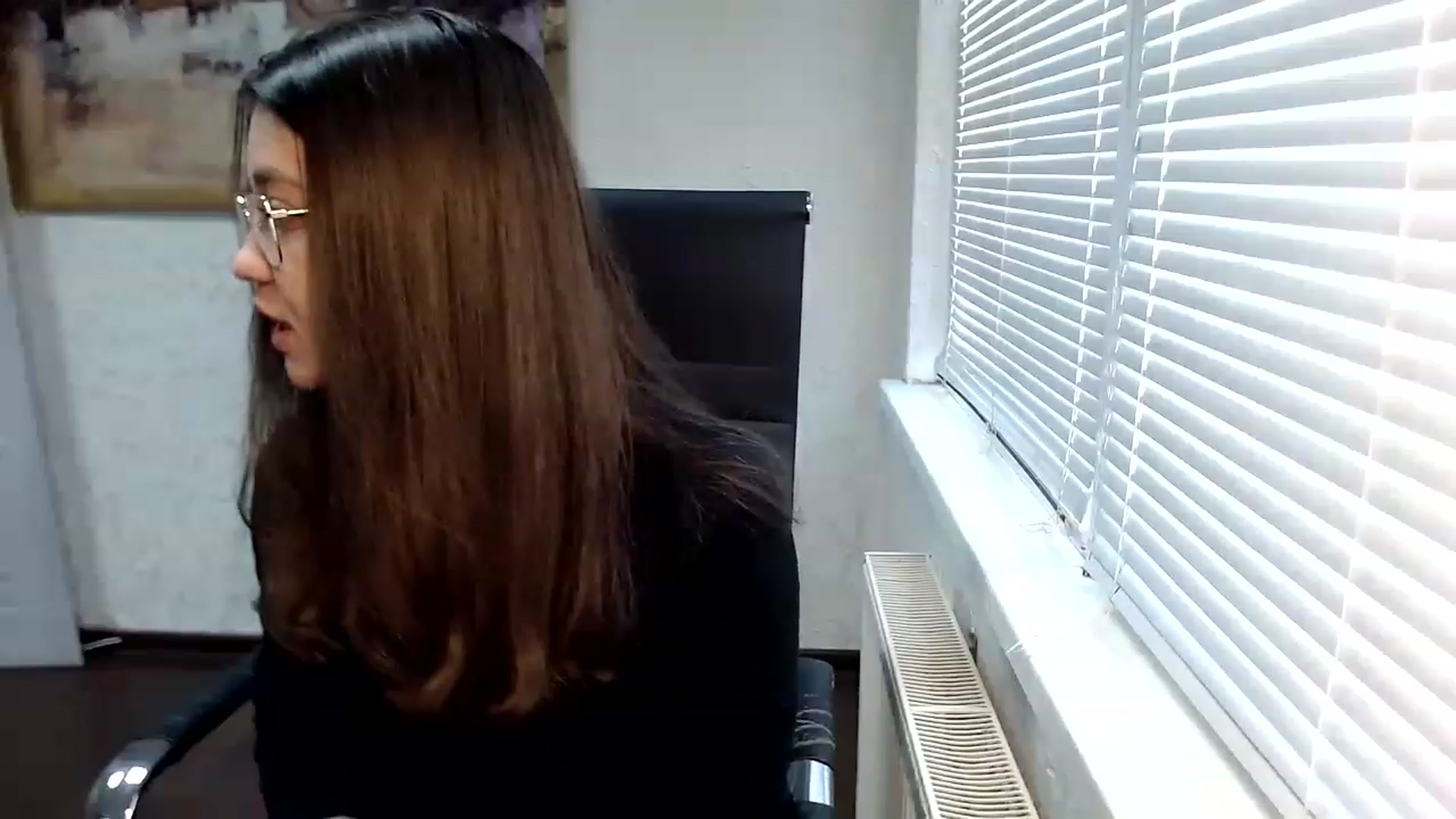 Gallery image thumbnail from SweetArinaA's myfreecams stream on, 06/03/2023, 11:48 image 7 of 20