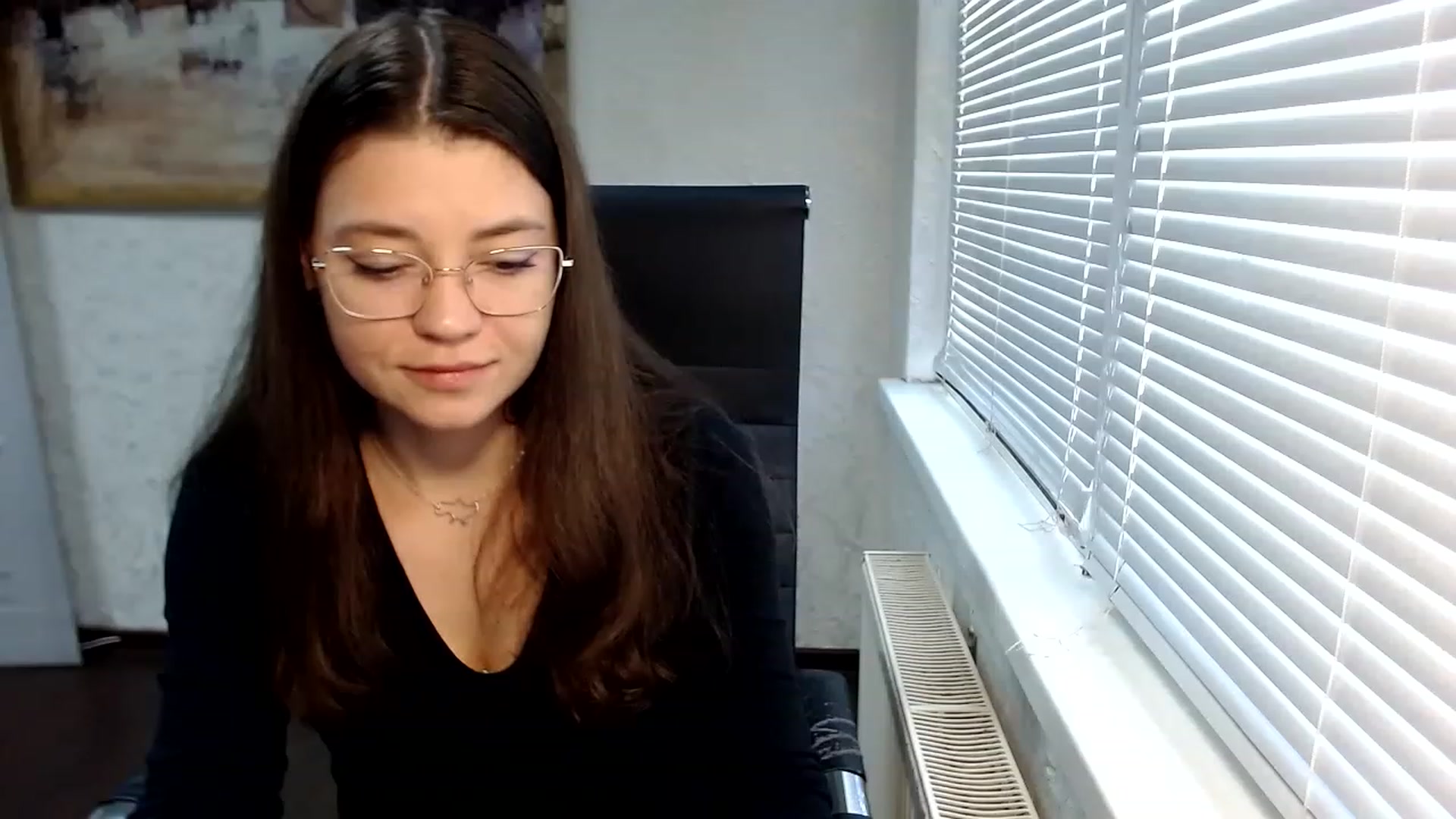 Gallery image thumbnail from SweetArinaA's myfreecams stream on, 06/03/2023, 11:48 image 19 of 20