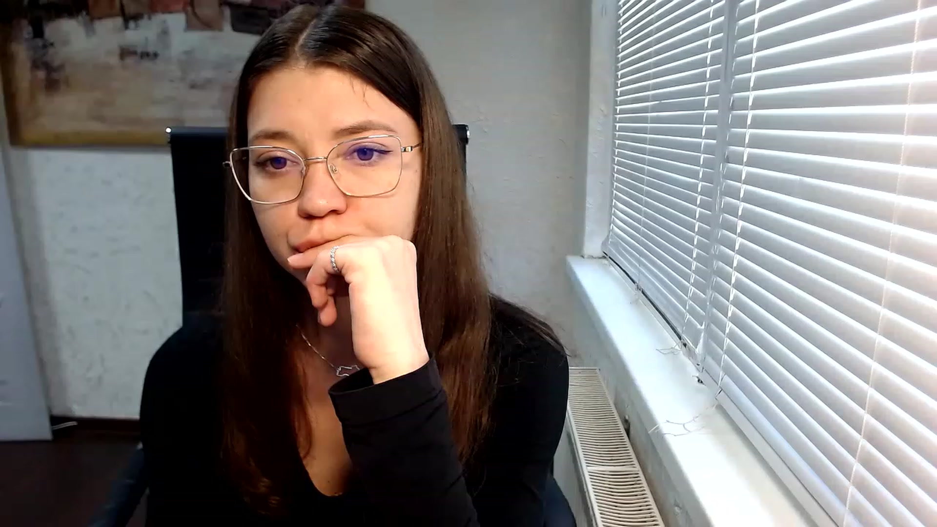 Gallery image thumbnail from SweetArinaA's myfreecams stream on, 06/03/2023, 14:34 image 6 of 20