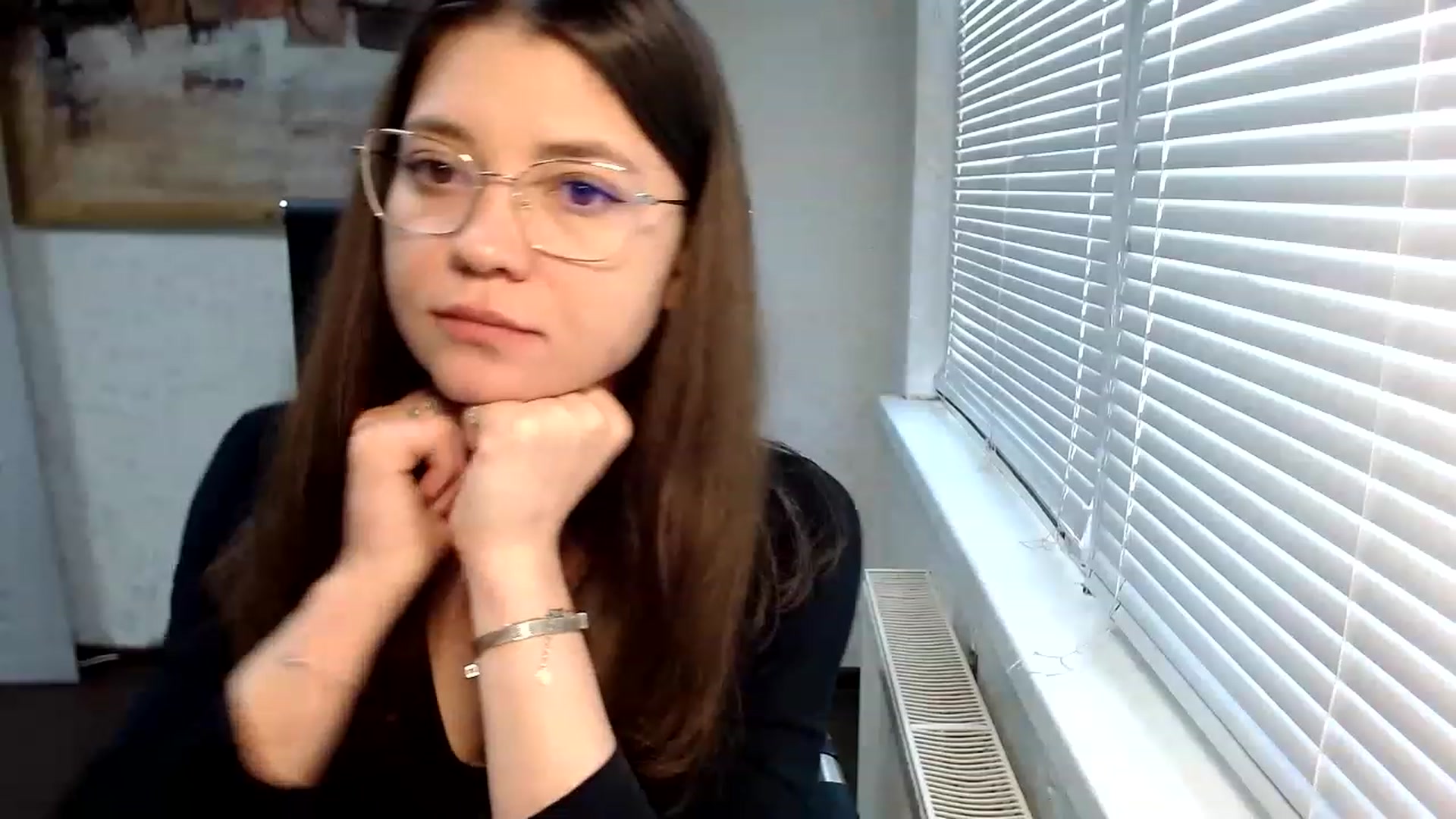 Gallery image thumbnail from SweetArinaA's myfreecams stream on, 06/03/2023, 14:34 image 16 of 20