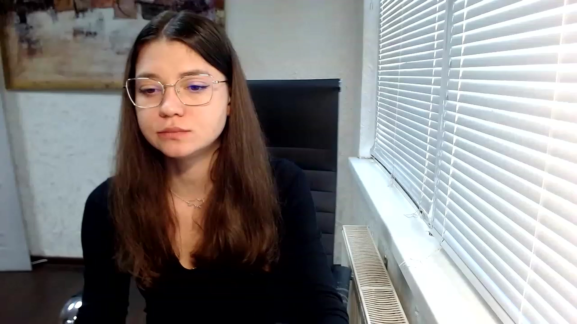 Gallery image thumbnail from SweetArinaA's myfreecams stream on, 06/03/2023, 14:34 image 15 of 20