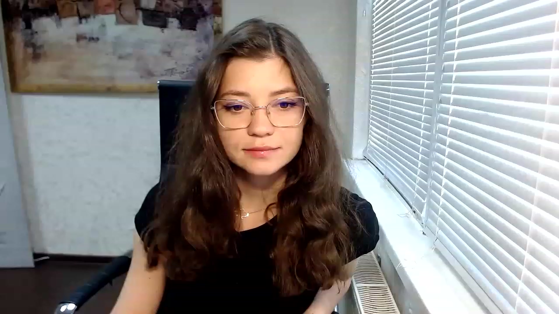 Gallery image thumbnail from SweetArinaA's myfreecams stream on, 06/04/2023, 12:47 image 8 of 20