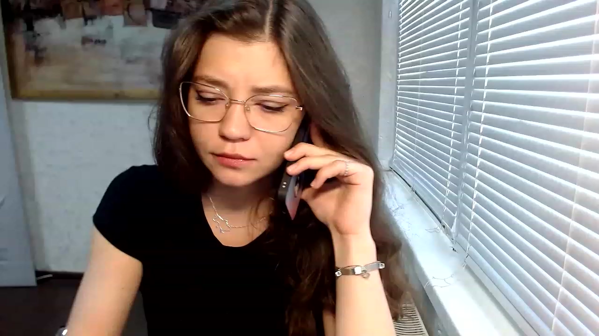 Gallery image thumbnail from SweetArinaA's myfreecams stream on, 06/04/2023, 12:47 image 6 of 20