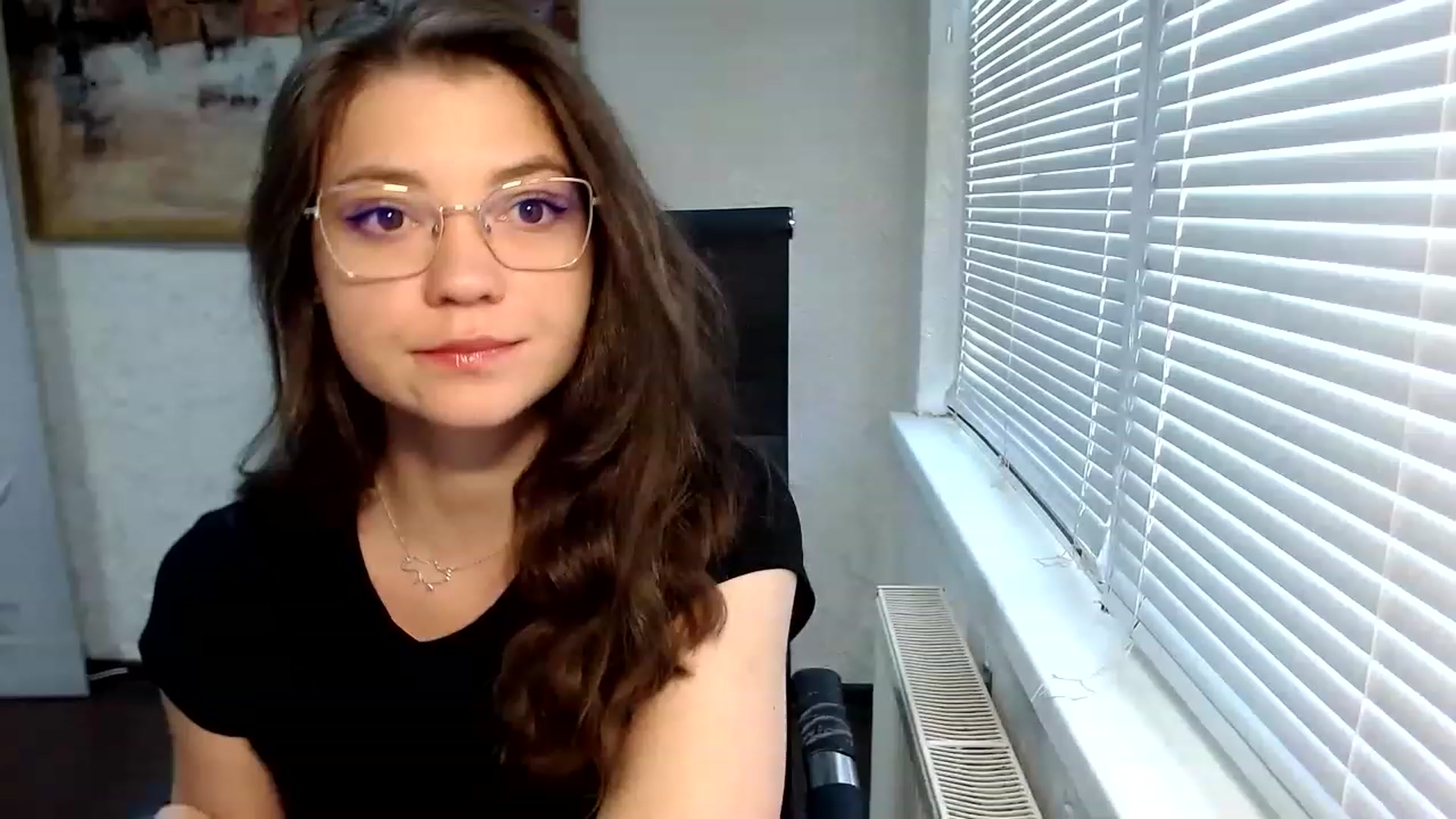 Gallery image thumbnail from SweetArinaA's myfreecams stream on, 06/04/2023, 12:47 image 12 of 20