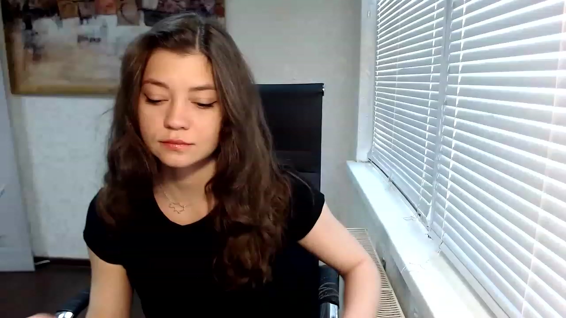 Gallery image thumbnail from SweetArinaA's myfreecams stream on, 06/04/2023, 12:47 image 4 of 20