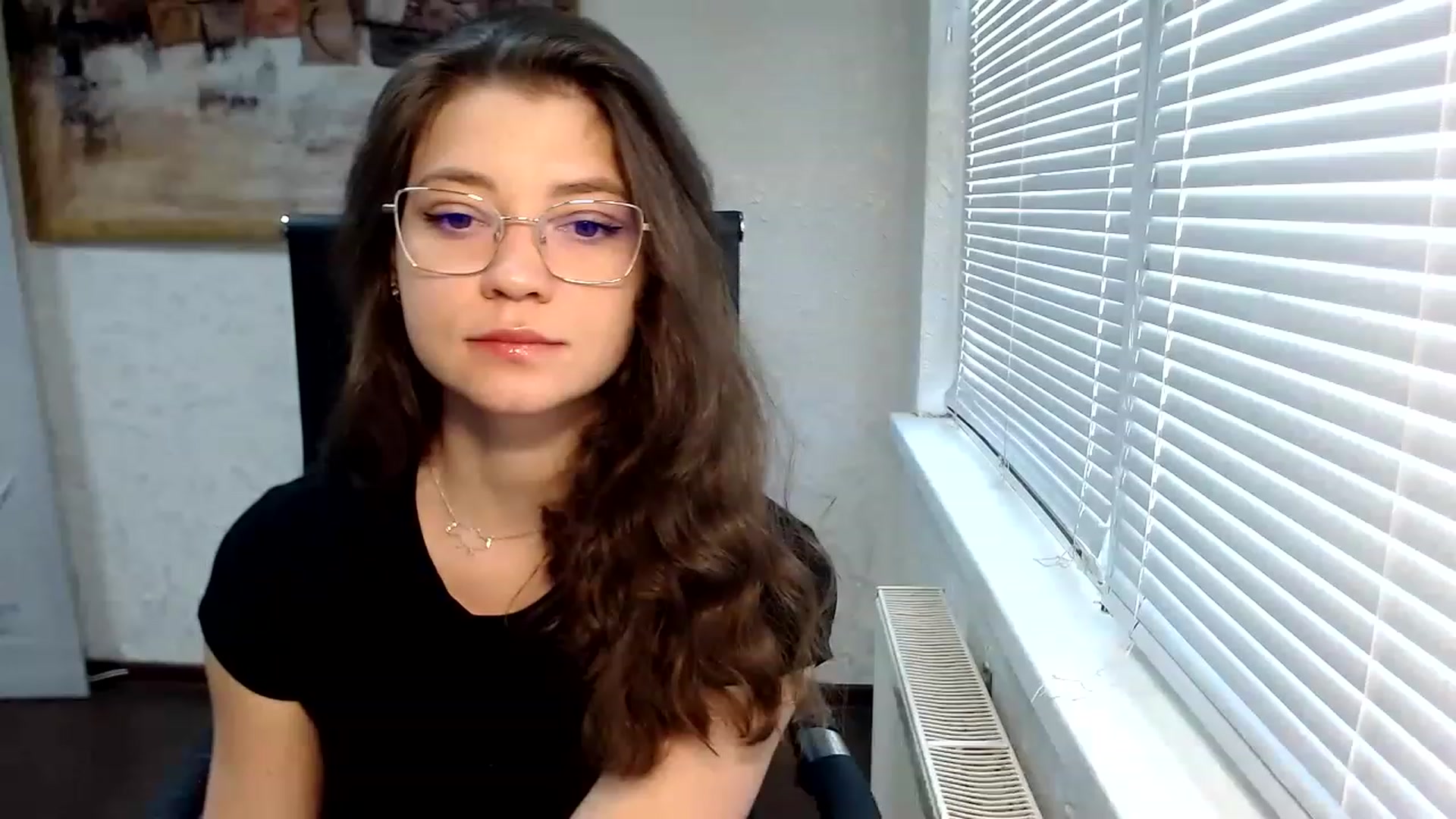 Gallery image thumbnail from SweetArinaA's myfreecams stream on, 06/04/2023, 12:47 image 9 of 20