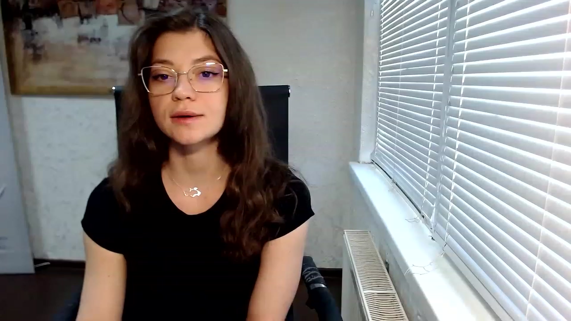 Gallery image thumbnail from SweetArinaA's myfreecams stream on, 06/04/2023, 14:07 image 5 of 20