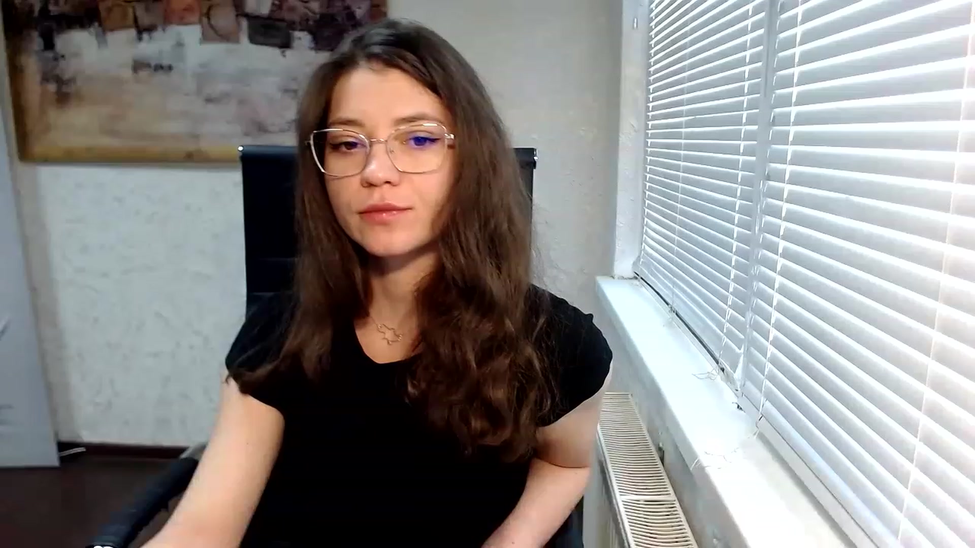 Gallery image thumbnail from SweetArinaA's myfreecams stream on, 06/04/2023, 14:07 image 14 of 20