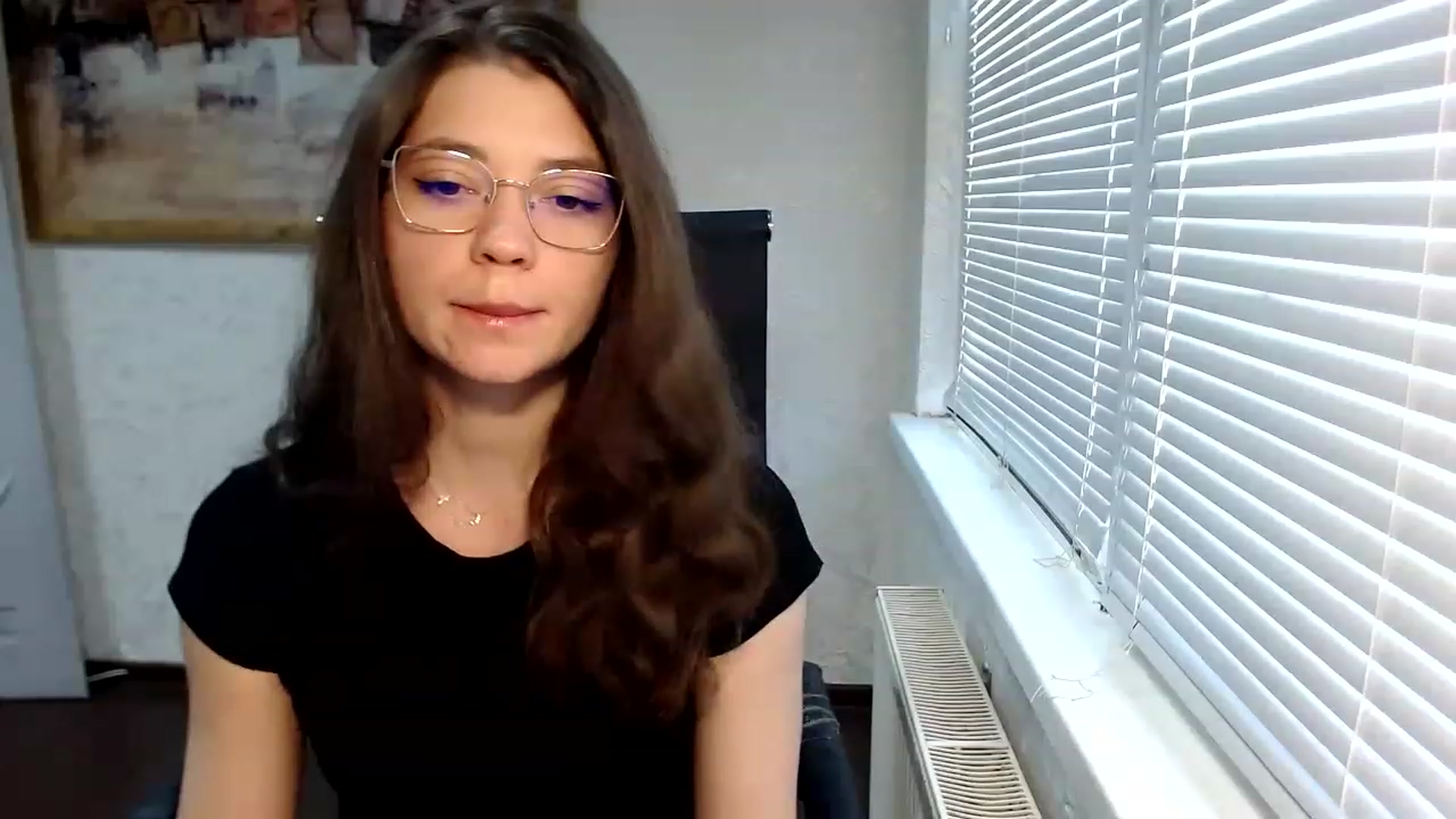 Gallery image thumbnail from SweetArinaA's myfreecams stream on, 06/04/2023, 14:07 image 11 of 20