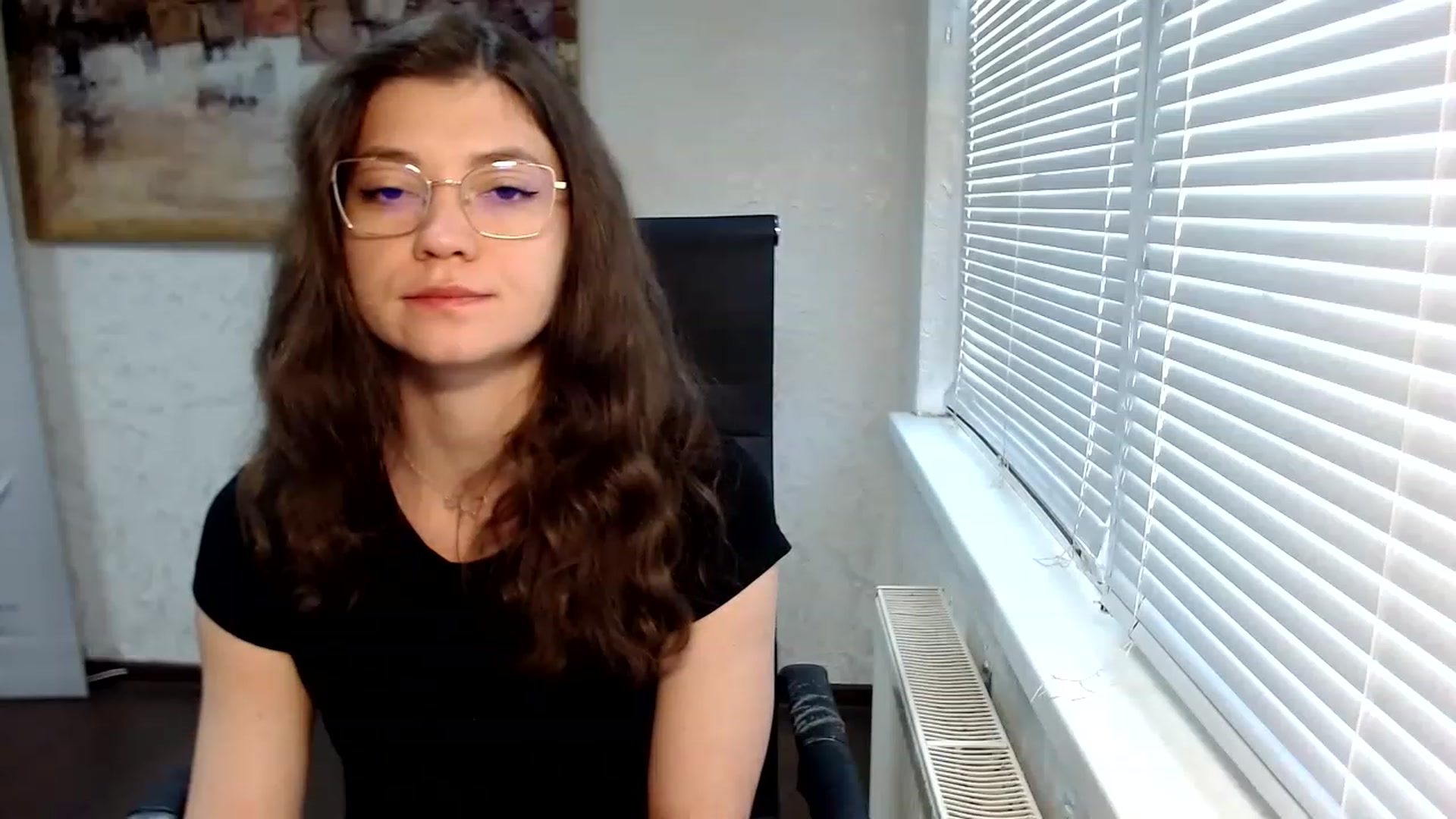 Gallery image thumbnail from SweetArinaA's myfreecams stream on, 06/04/2023, 14:07 image 2 of 20