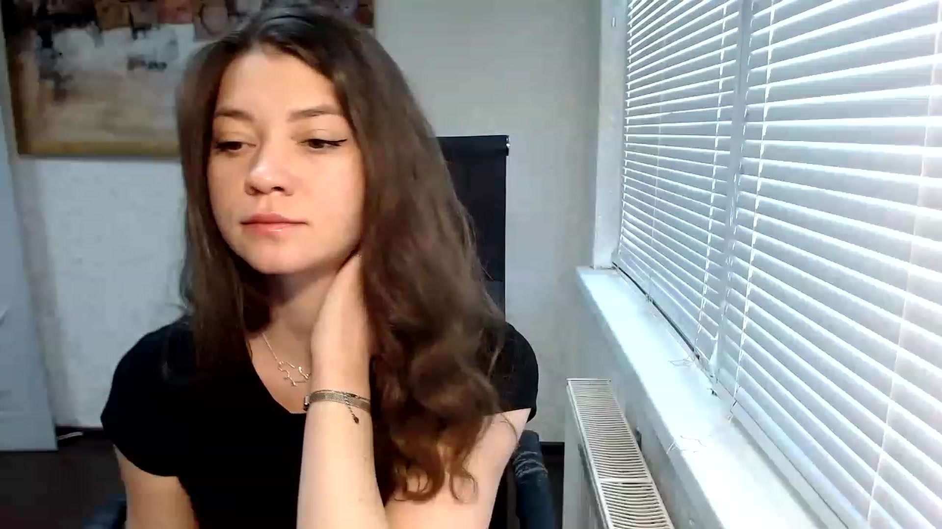 Gallery image thumbnail from SweetArinaA's myfreecams stream on, 06/04/2023, 14:07 image 10 of 20