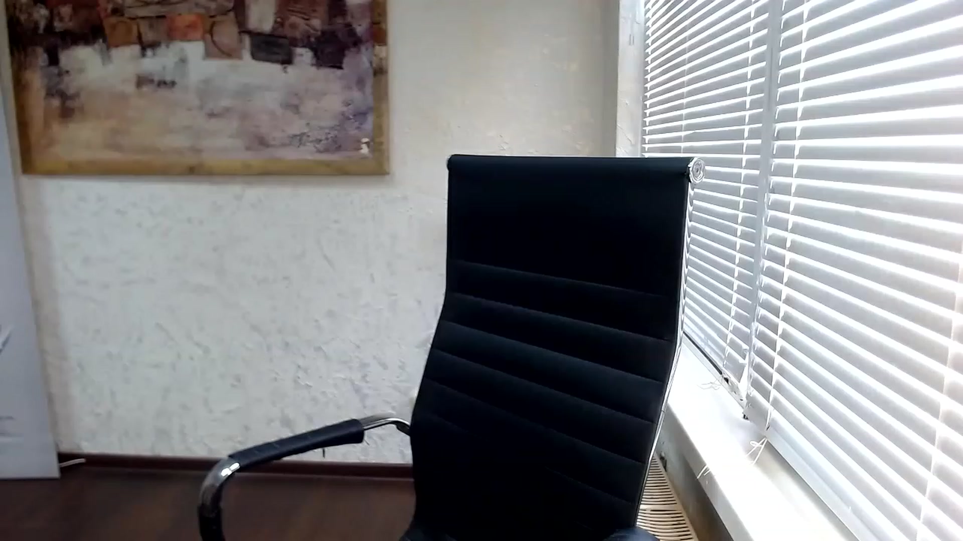 Gallery image thumbnail from SweetArinaA's myfreecams stream on, 06/06/2023, 09:35 image 2 of 20