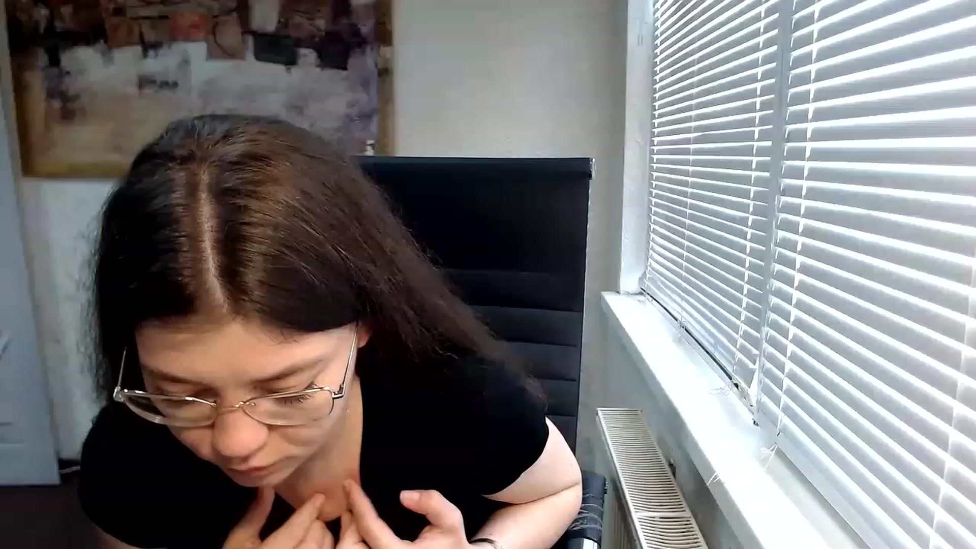Gallery image thumbnail from SweetArinaA's myfreecams stream on, 06/06/2023, 09:35 image 1 of 20