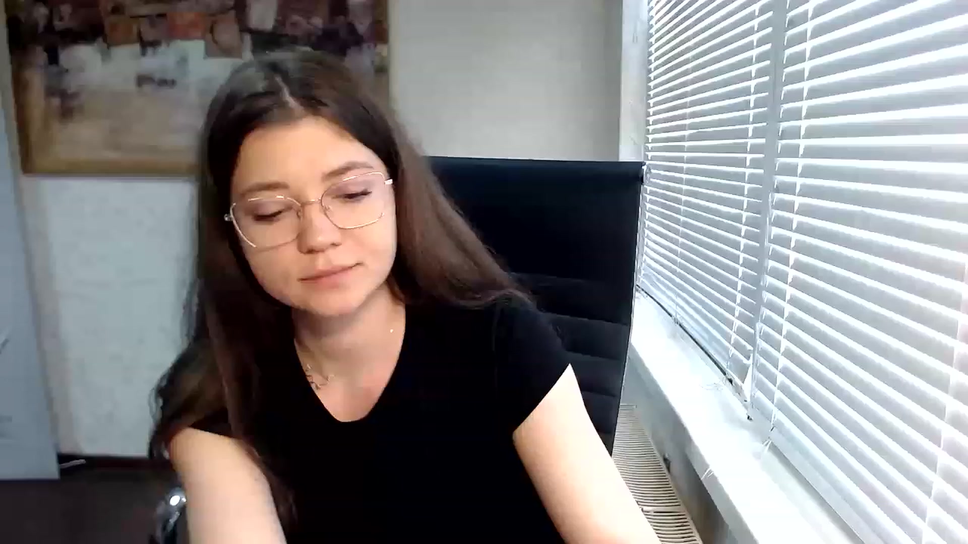 Gallery image thumbnail from SweetArinaA's myfreecams stream on, 06/06/2023, 09:35 image 8 of 20