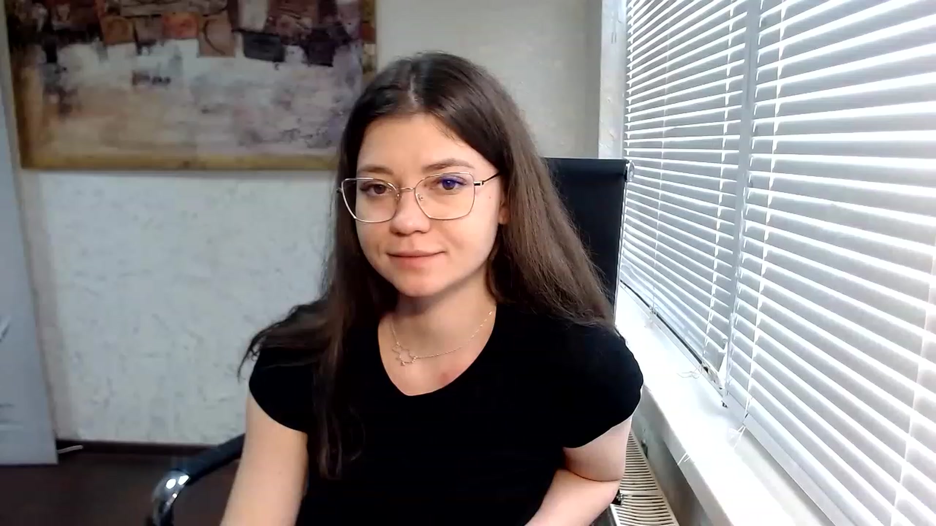 Gallery image thumbnail from SweetArinaA's myfreecams stream on, 06/06/2023, 09:35 image 7 of 20