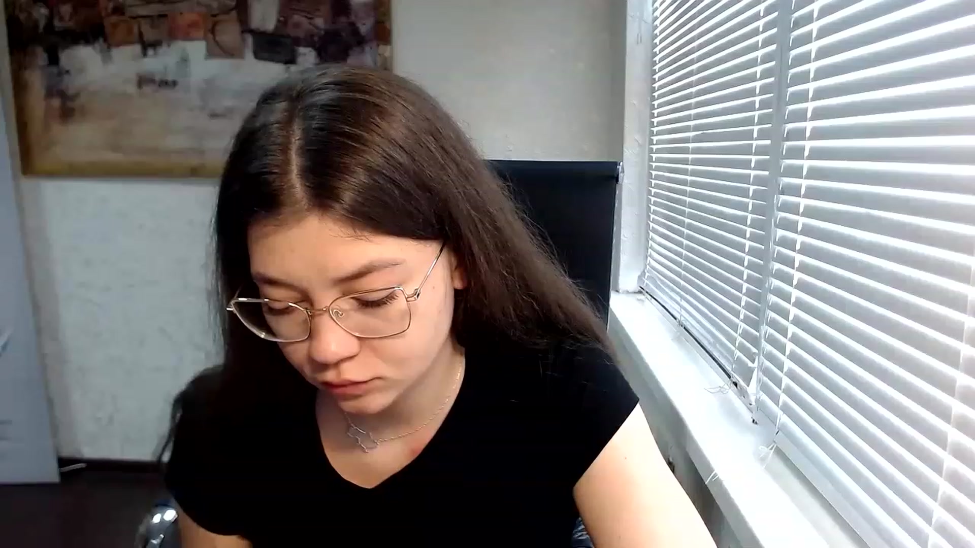 Gallery image thumbnail from SweetArinaA's myfreecams stream on, 06/06/2023, 09:35 image 4 of 20