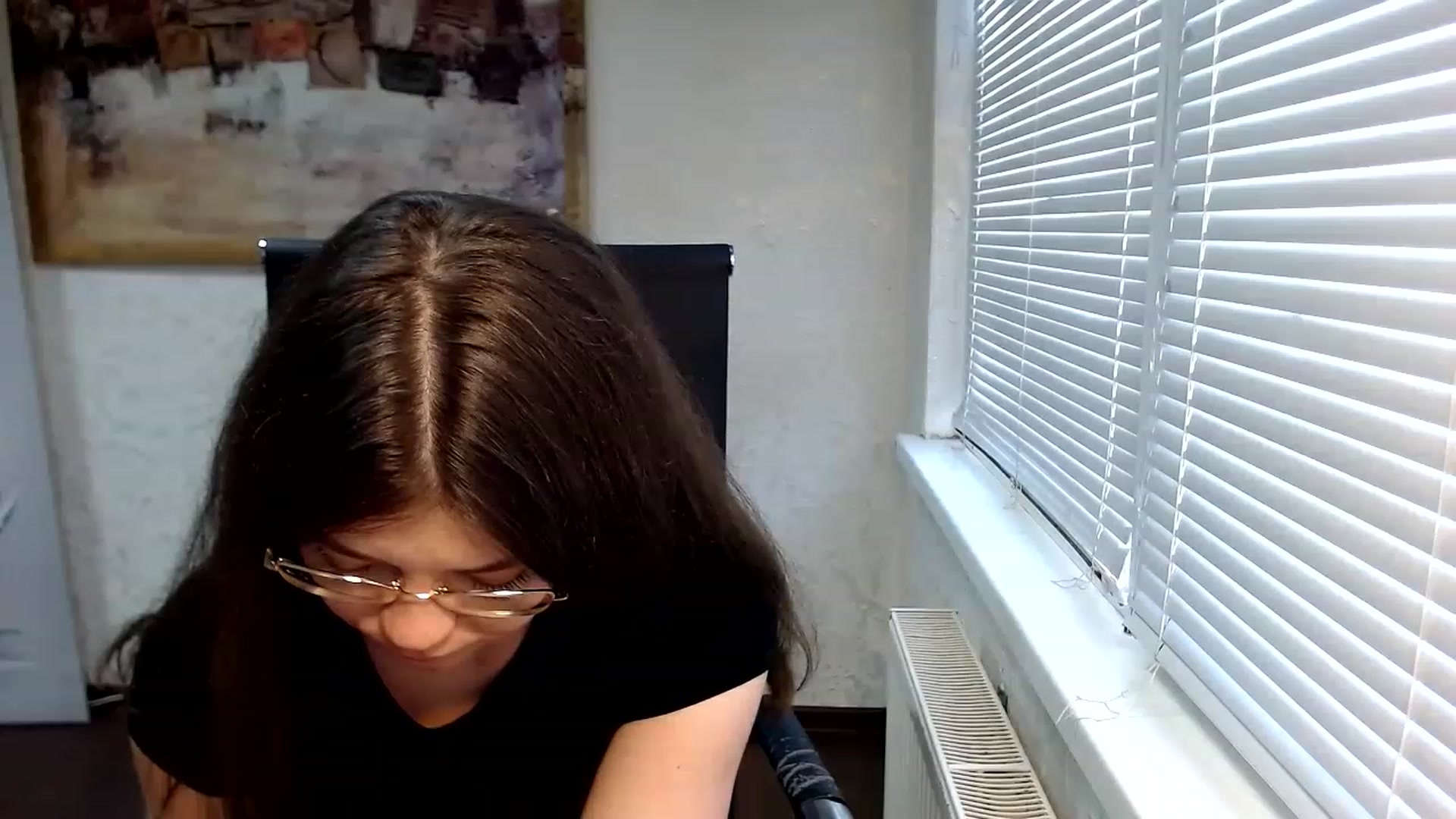 Gallery image thumbnail from SweetArinaA's myfreecams stream on, 06/06/2023, 12:37 image 2 of 20
