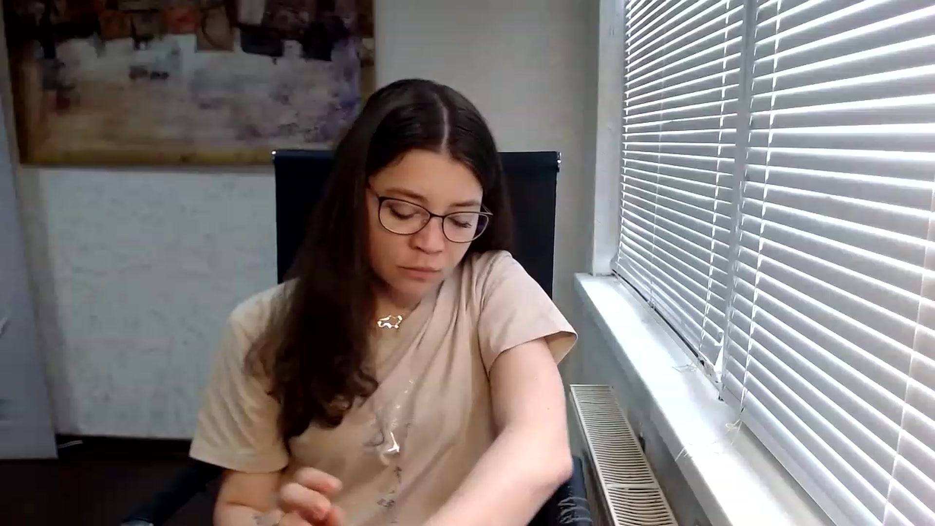 Gallery image thumbnail from SweetArinaA's myfreecams stream on, 06/10/2023, 11:08 image 12 of 20