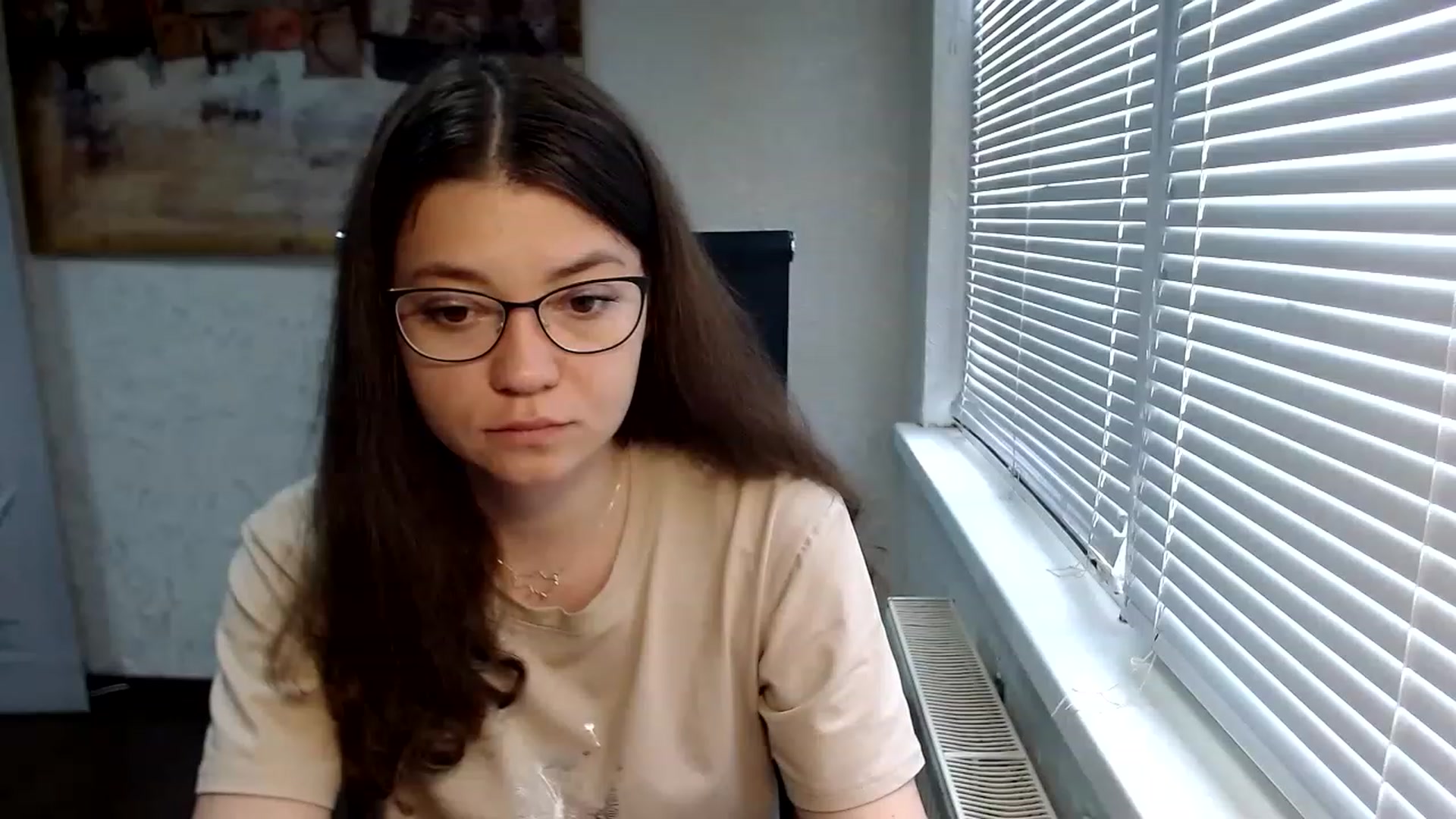 Gallery image thumbnail from SweetArinaA's myfreecams stream on, 06/10/2023, 11:08 image 13 of 20