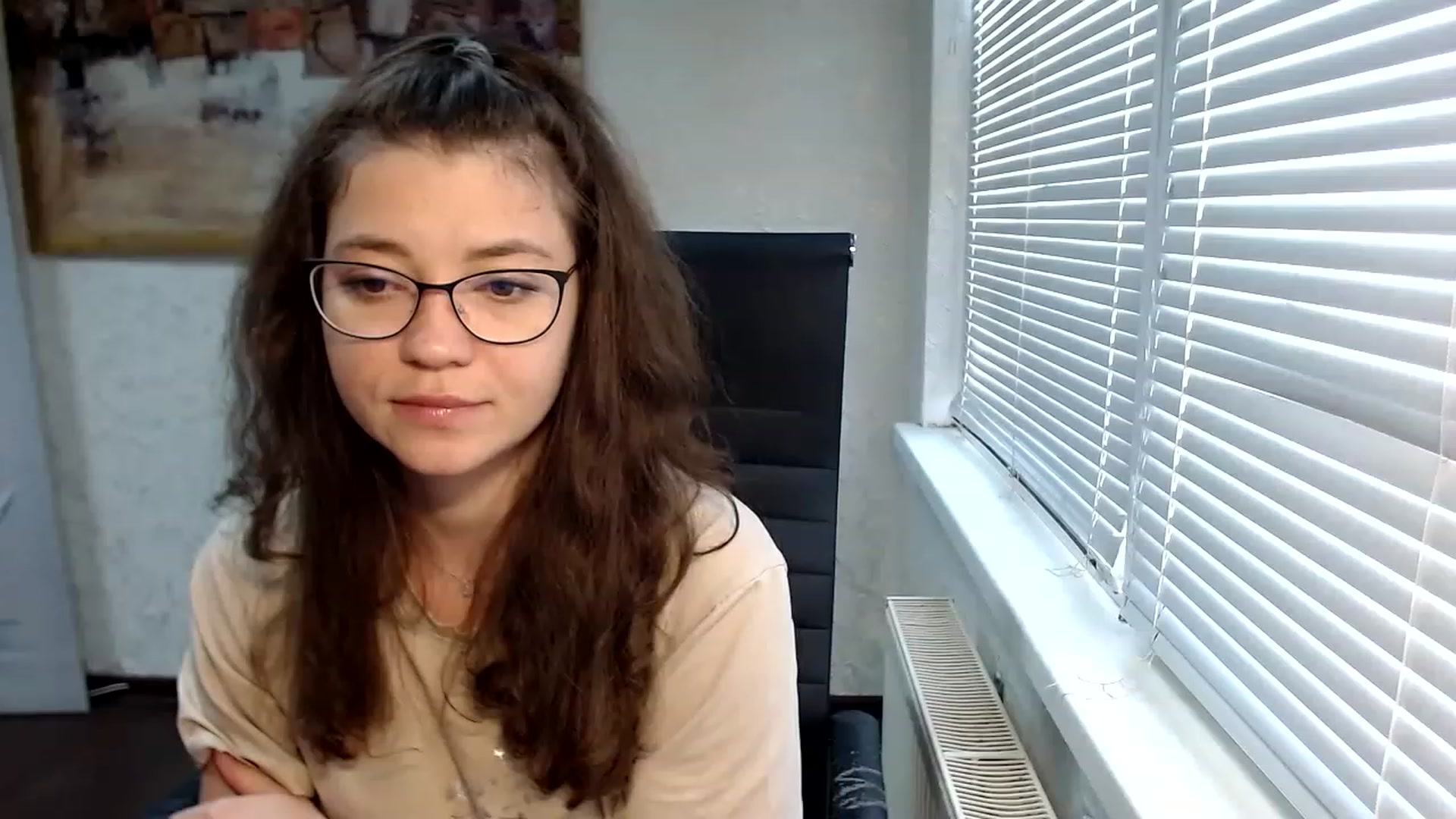 Gallery image thumbnail from SweetArinaA's myfreecams stream on, 06/10/2023, 13:33 image 11 of 20