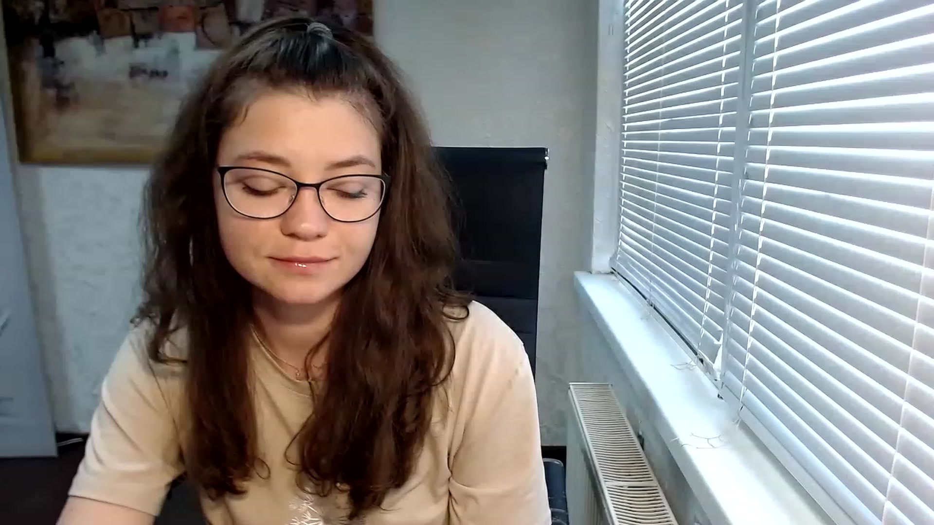 Gallery image thumbnail from SweetArinaA's myfreecams stream on, 06/10/2023, 13:33 image 1 of 20