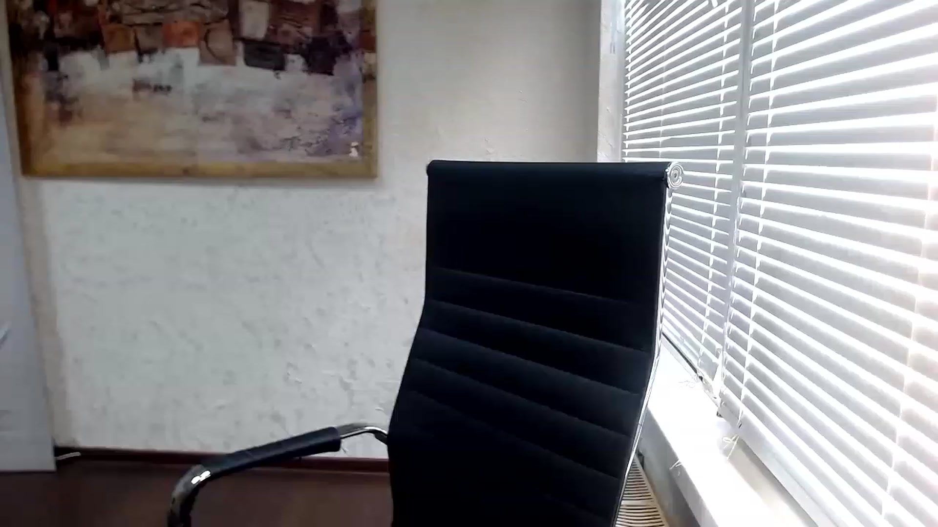 Gallery image thumbnail from SweetArinaA's myfreecams stream on, 06/13/2023, 07:54 image 13 of 20