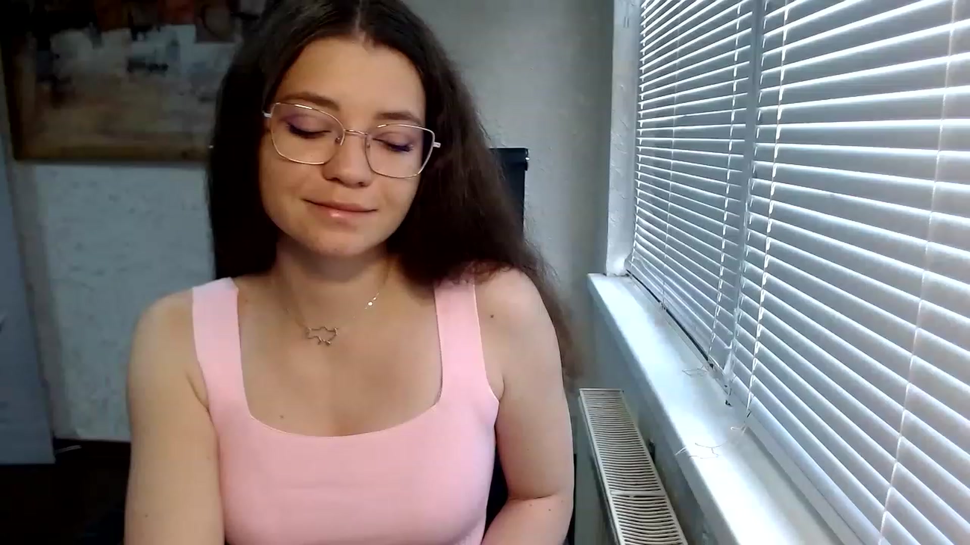 Gallery image thumbnail from SweetArinaA's myfreecams stream on, 06/14/2023, 08:21 image 5 of 20